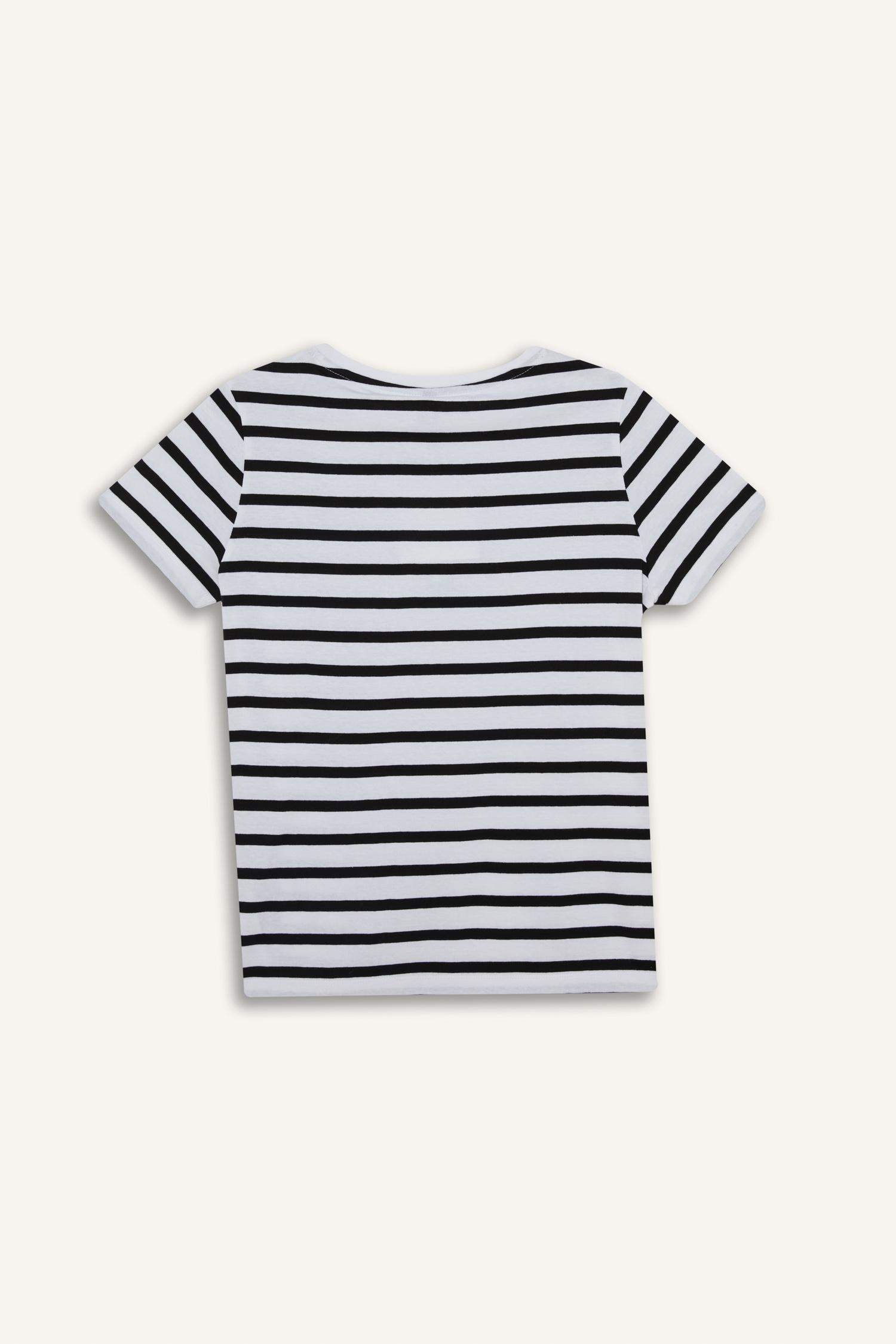 تيشيرت نص كم مخطط قصة عادية برقبة مستديرة