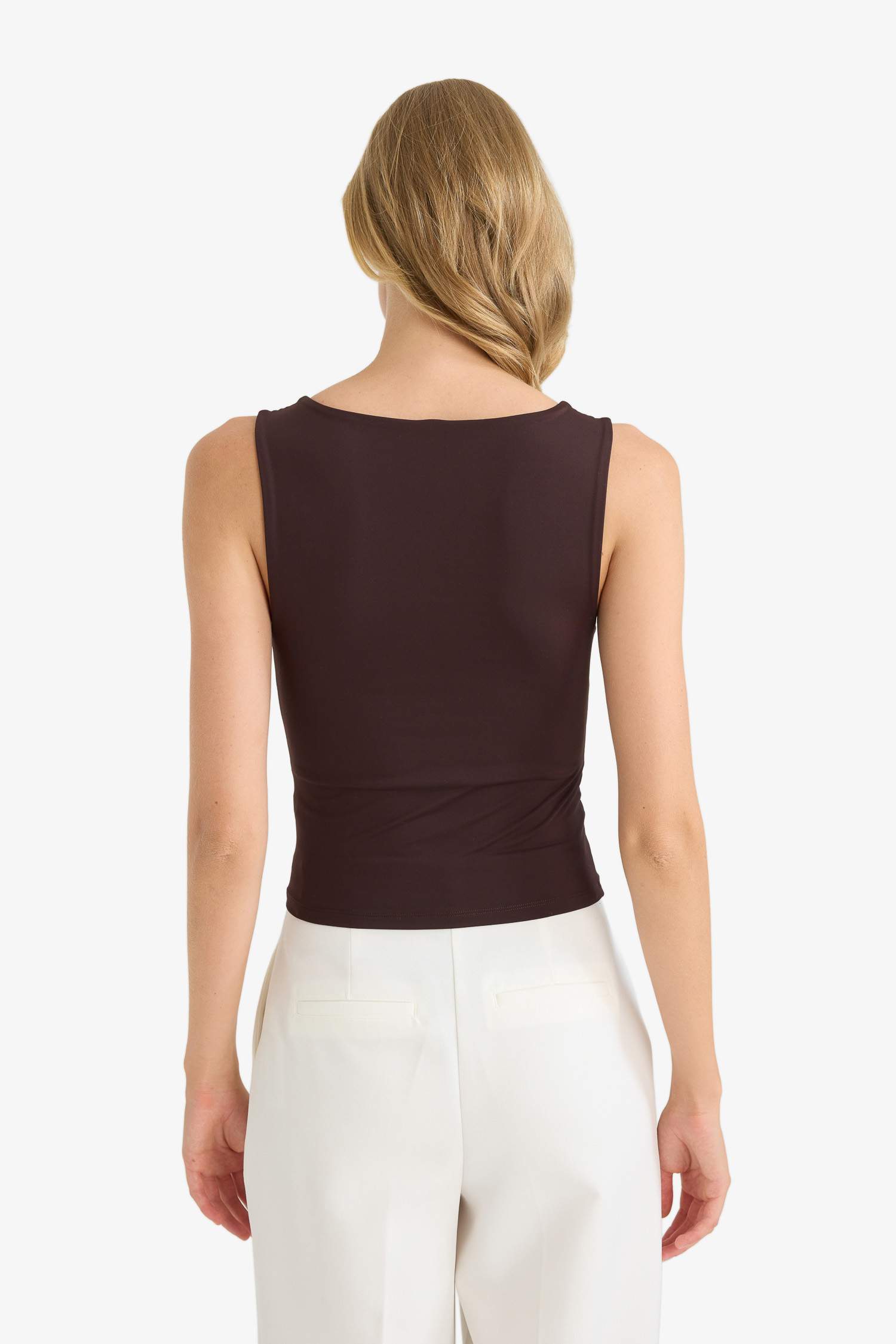 Slim Fit Dar Kesim Basic Düz Kare Yaka Atlet