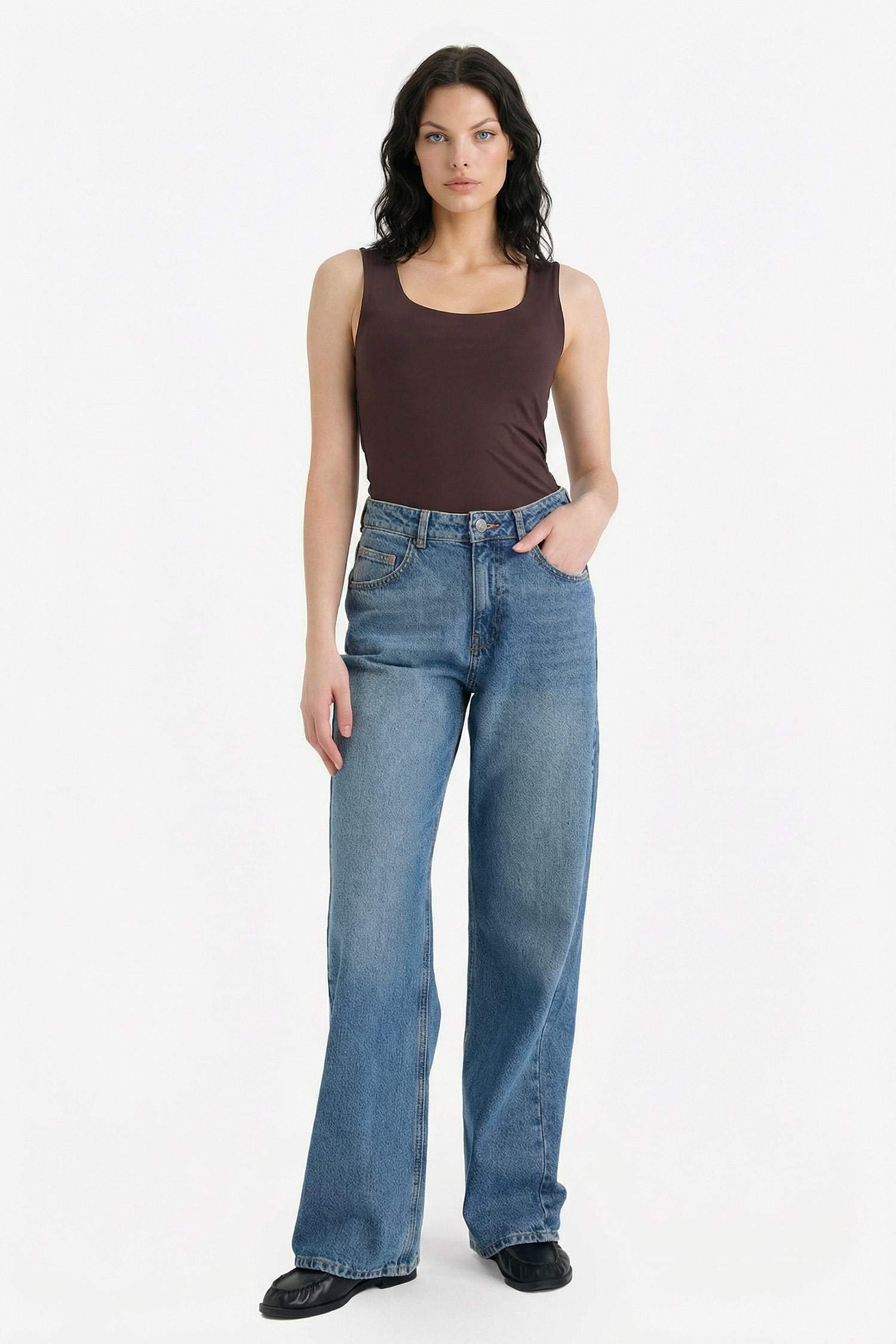 Slım Fıt Basıc Kare Yaka Atlet