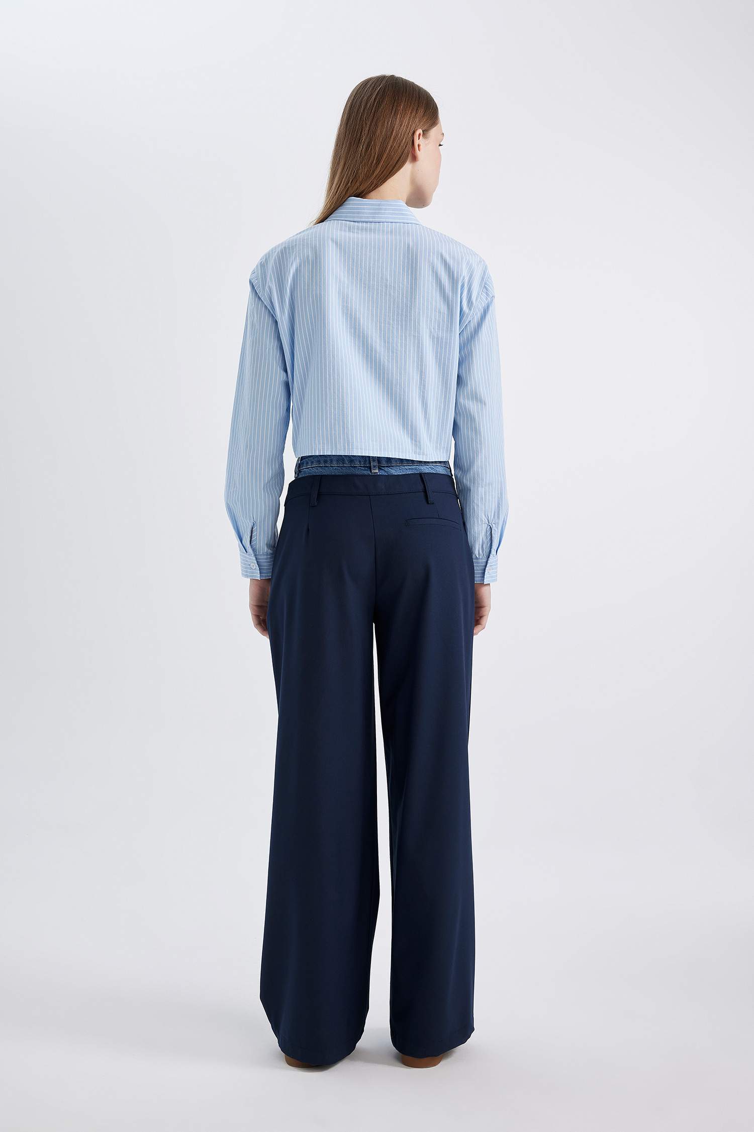 بنطرون جينز برجل واسع وايد ليج وخصر عالي