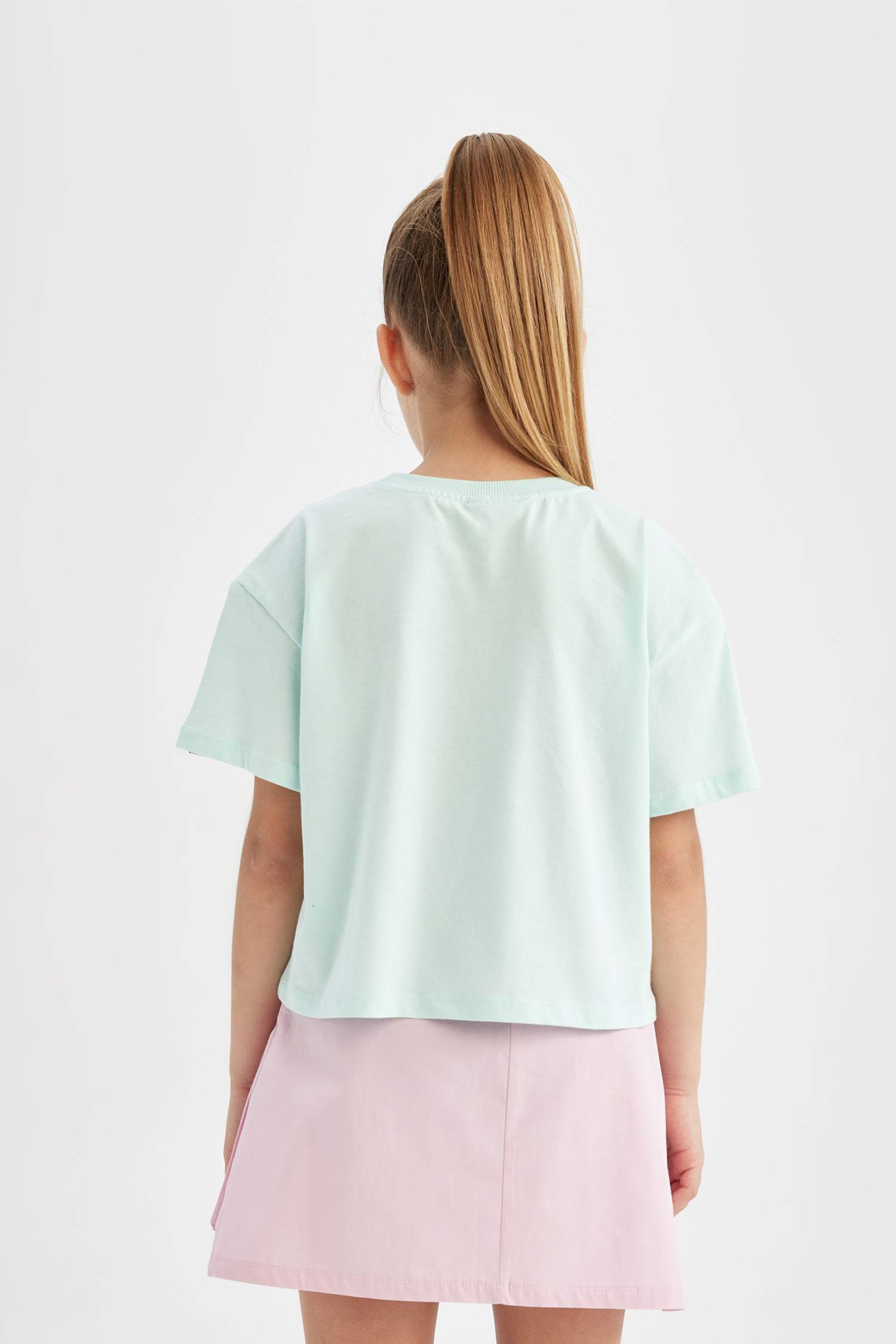 تيشيرت بناتي نص ردن بياخة مستديرة