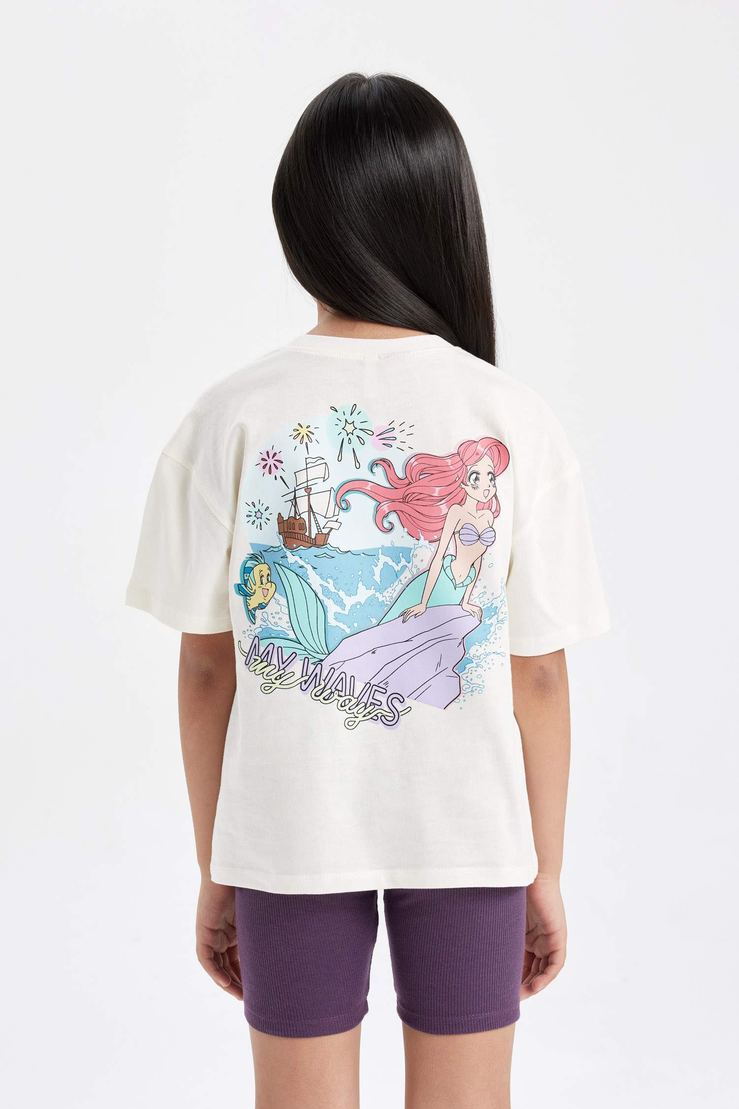Girls Disney Princess Relax Fit Short Sleeve T-Shirt
