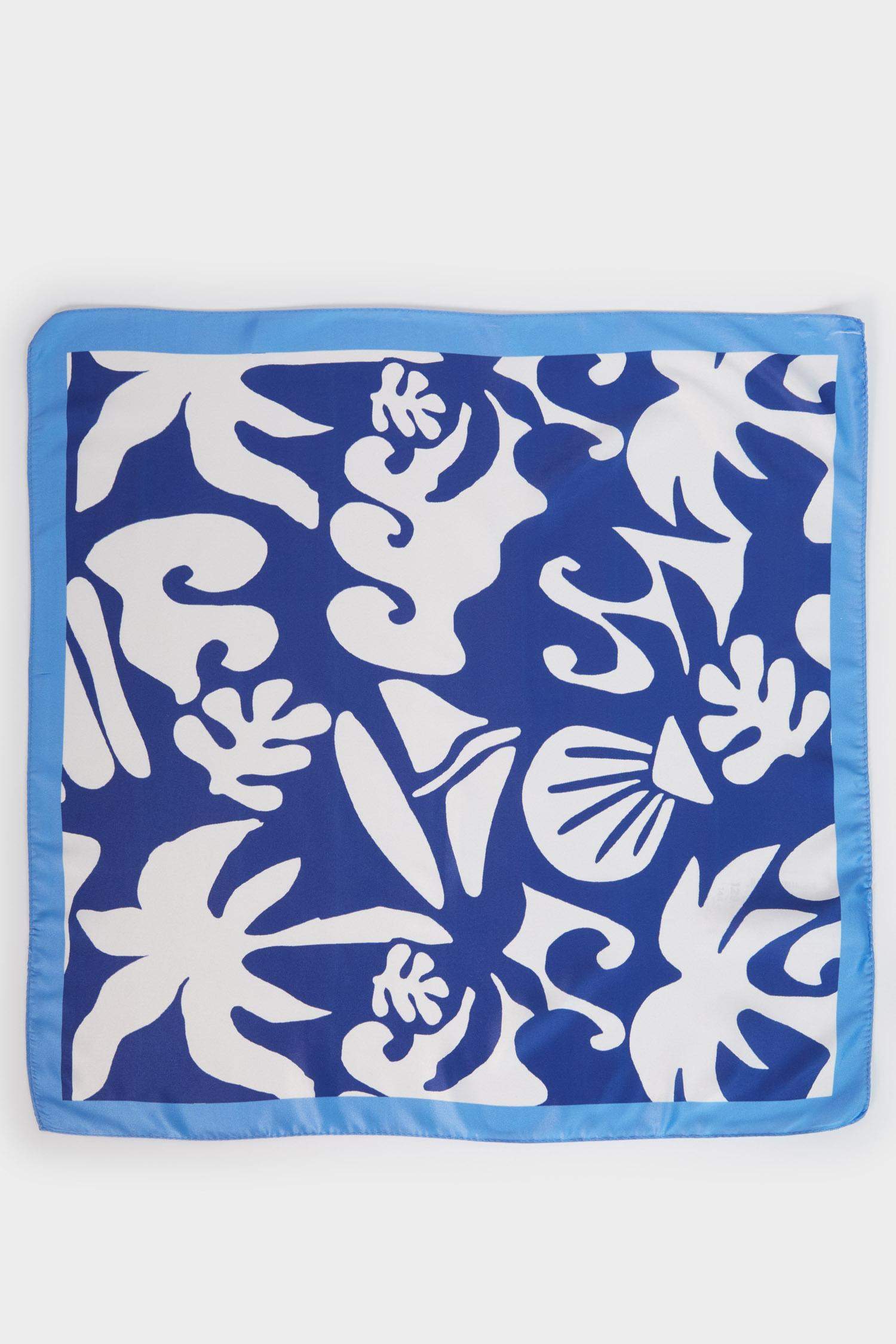 Woman Printed Bandana