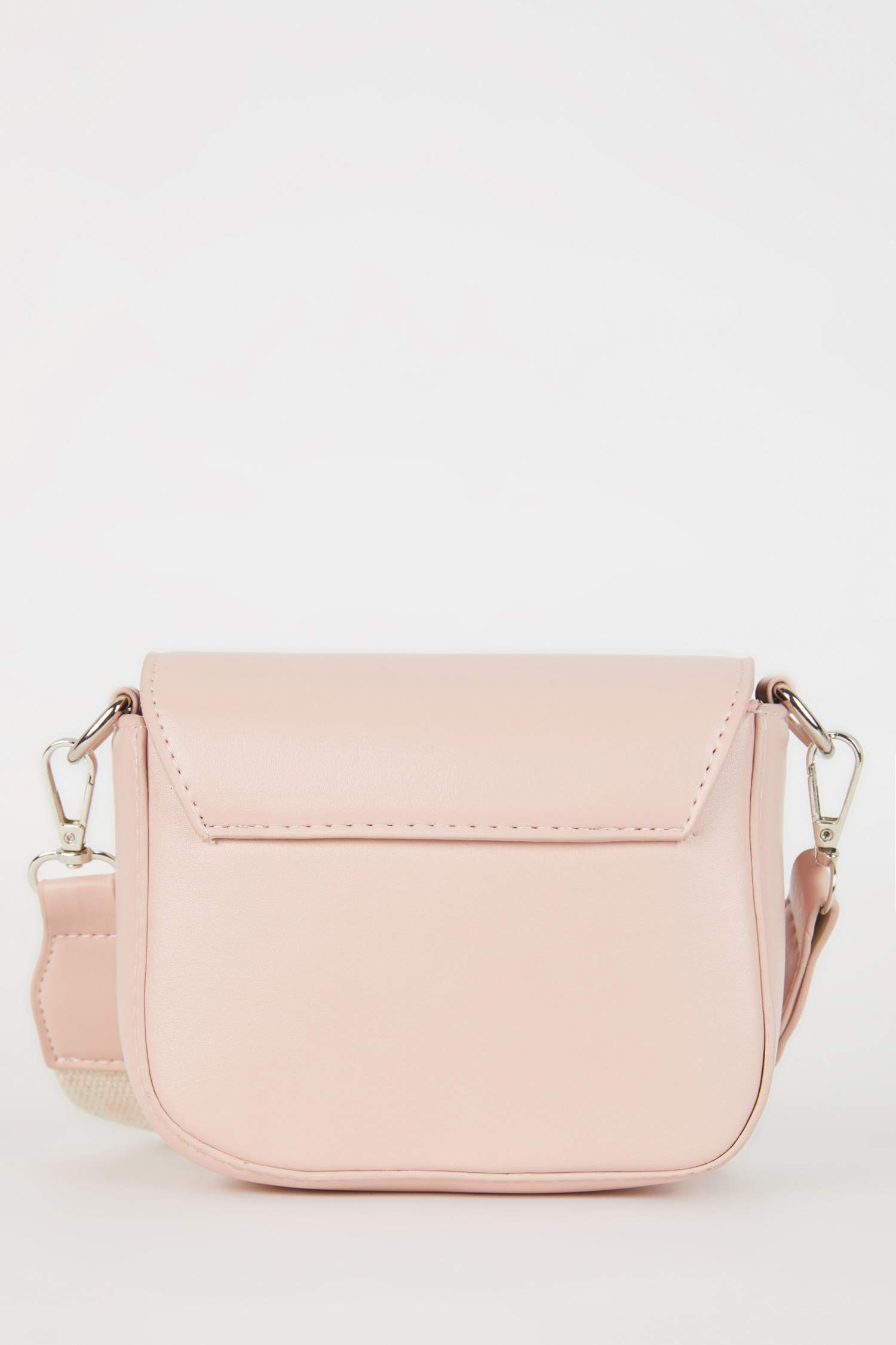 شنطة كروس بناتي