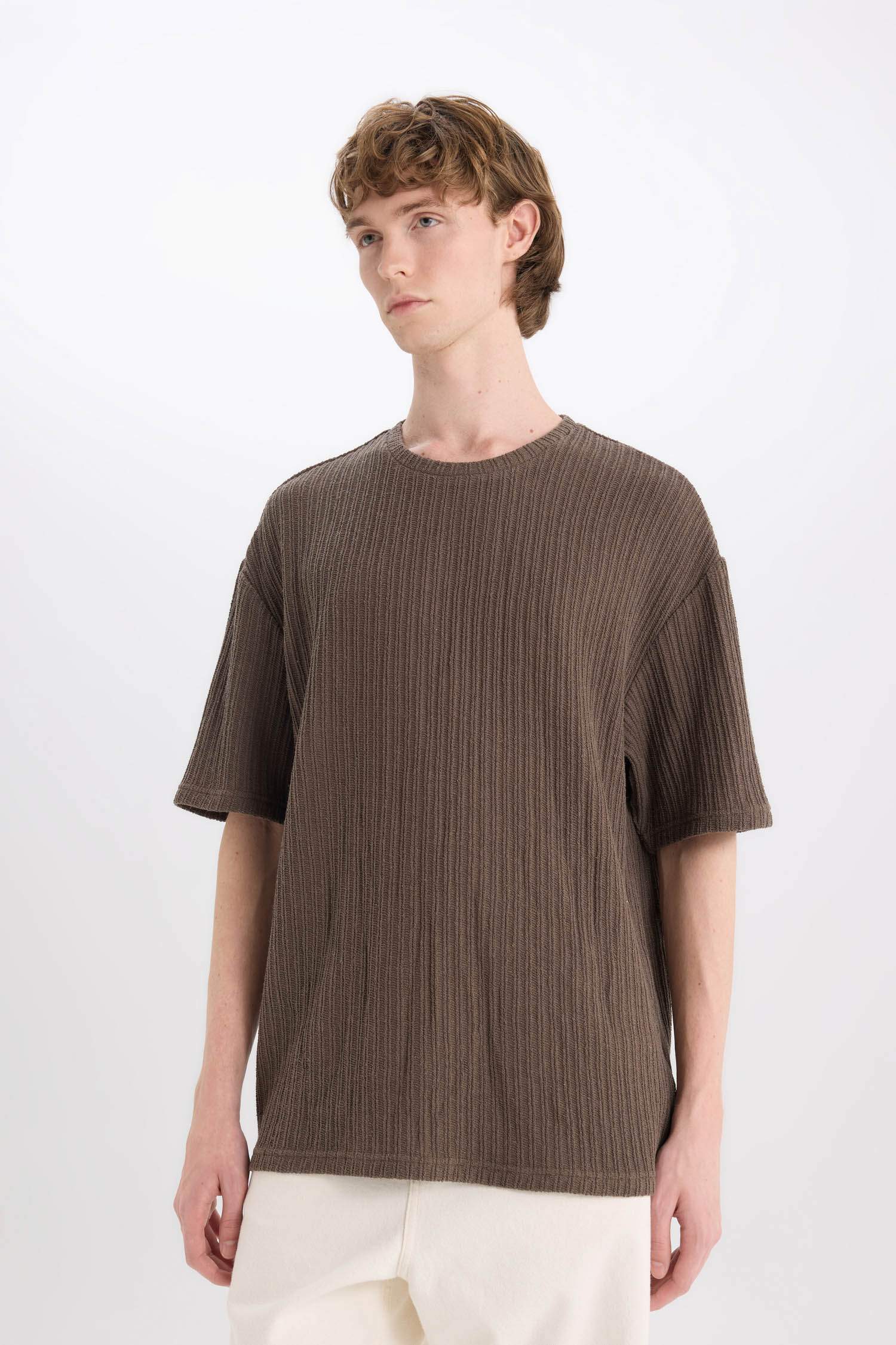 Boxy Fit Crew Neck Short Sleeve T-Shirt