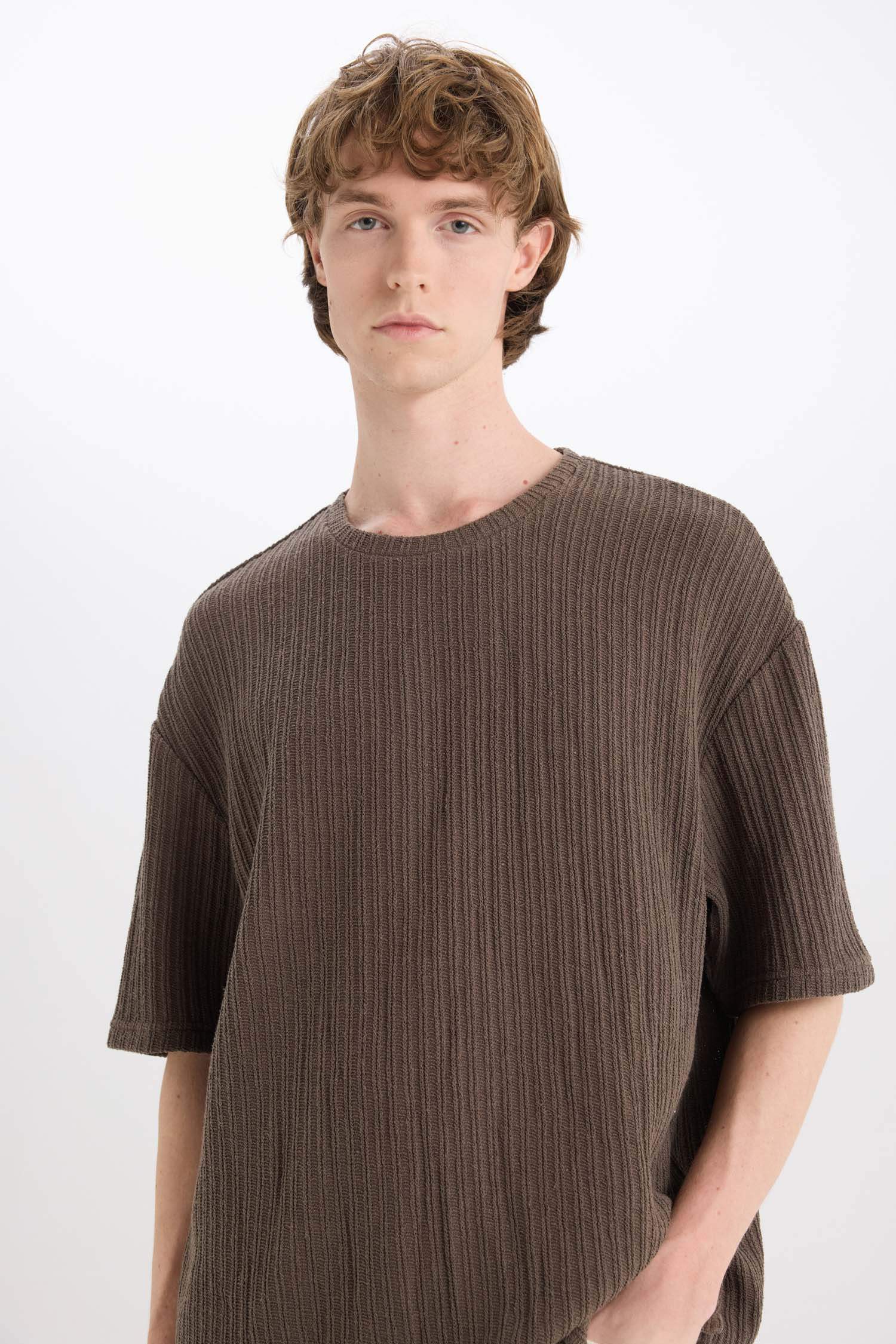 Boxy Fit Crew Neck Short Sleeve T-Shirt