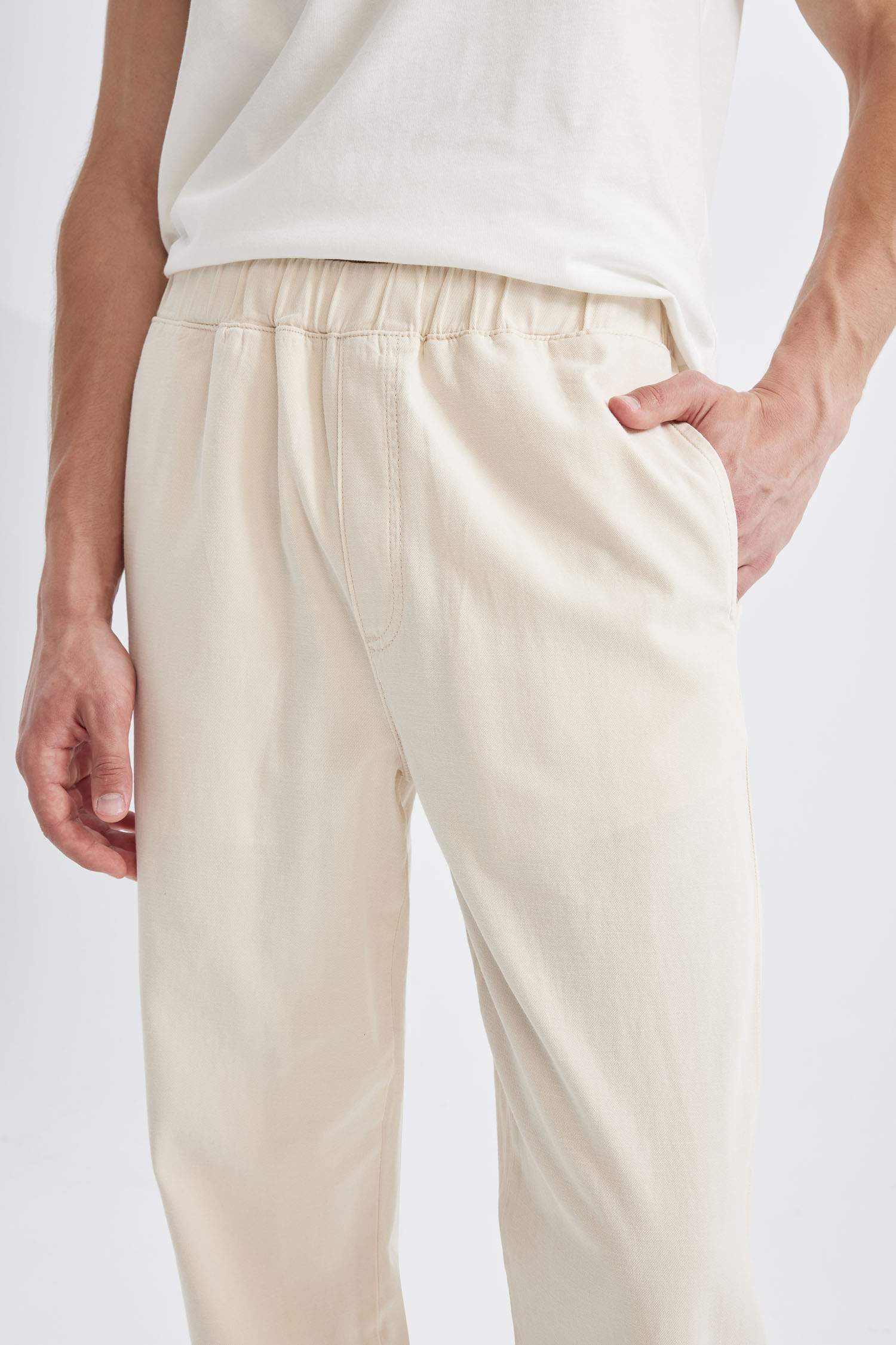 Straight Fit Elastic Banded Leg Linen Trousers