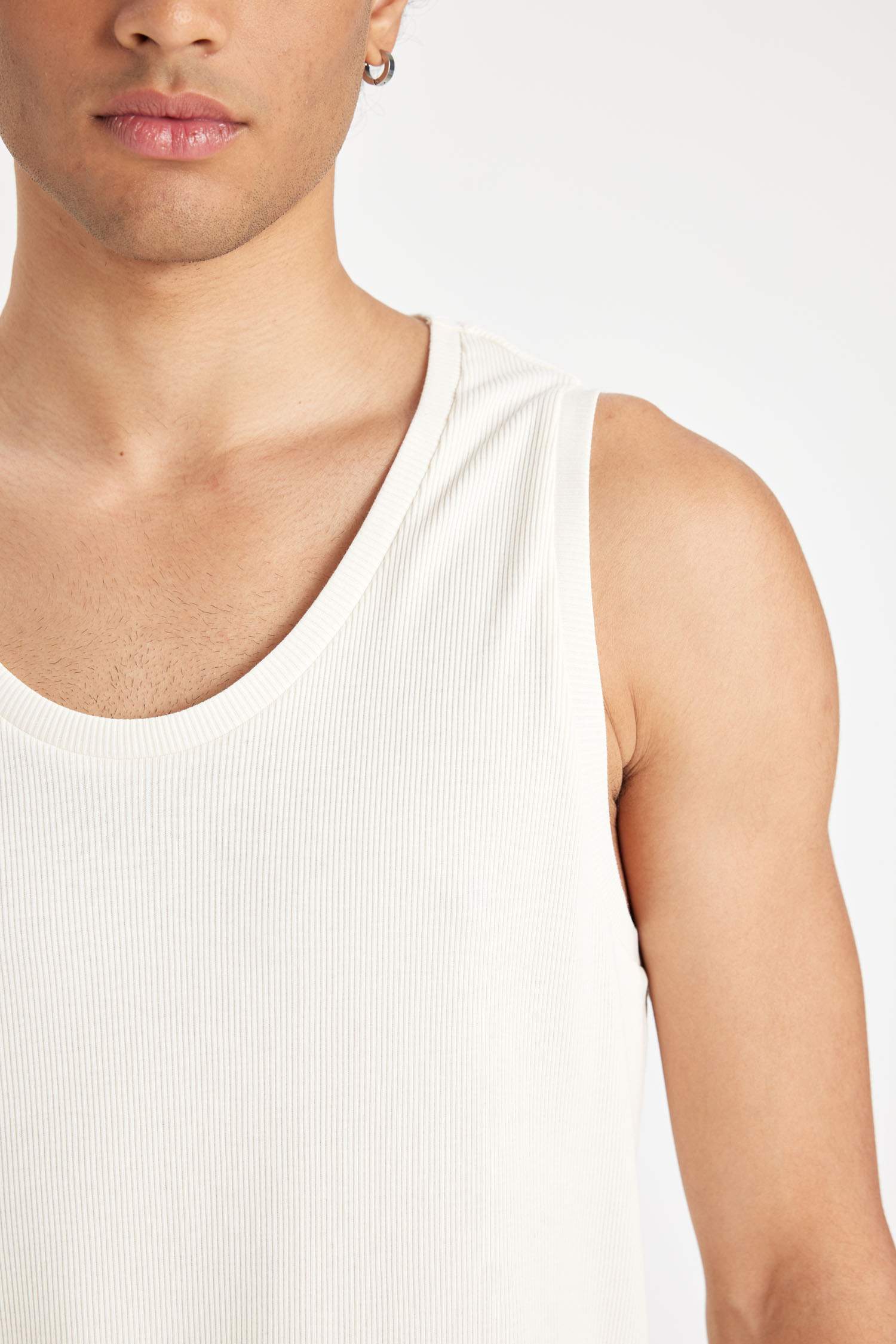 Slim Fit Crew Neck Ribbed Tank Top