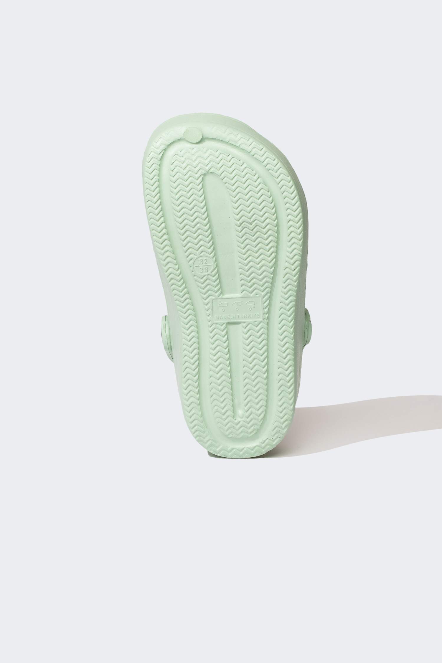 صندل بناتي بكعب عالي سليب اون