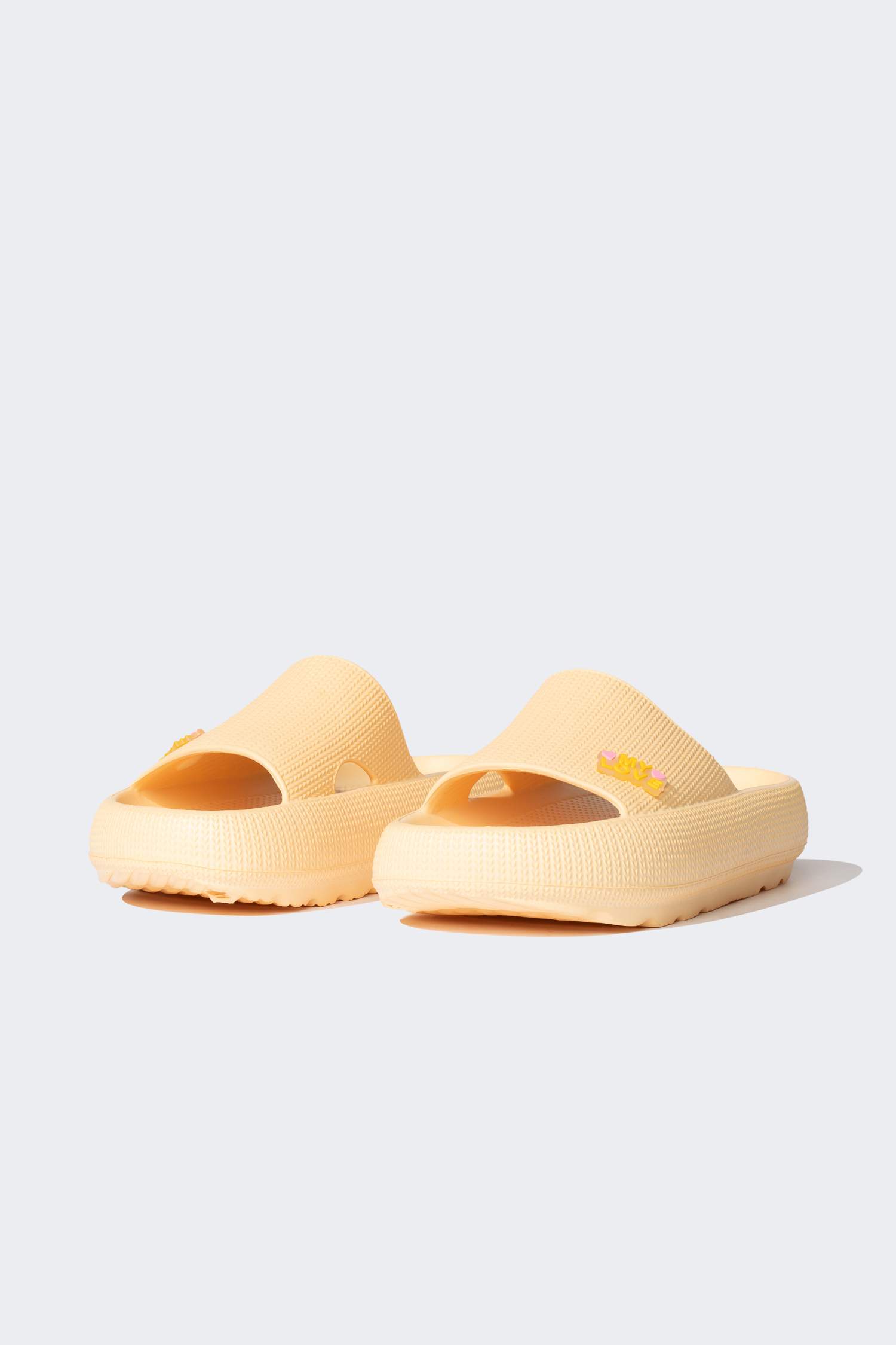 شبشب بناتي إيفا بكعب عالي بشريط مفرد