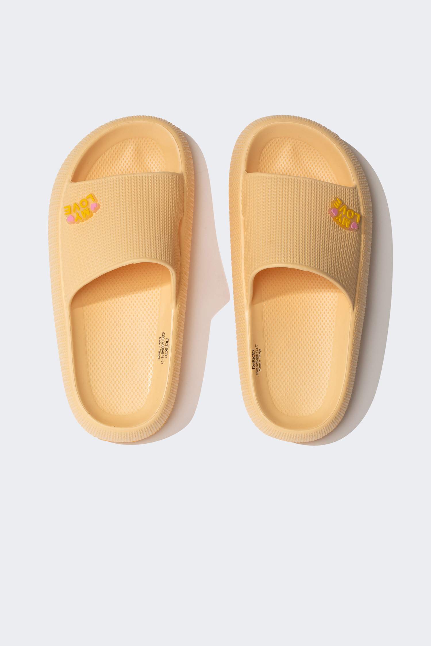 شبشب بناتي إيفا بكعب عالي بشريط مفرد