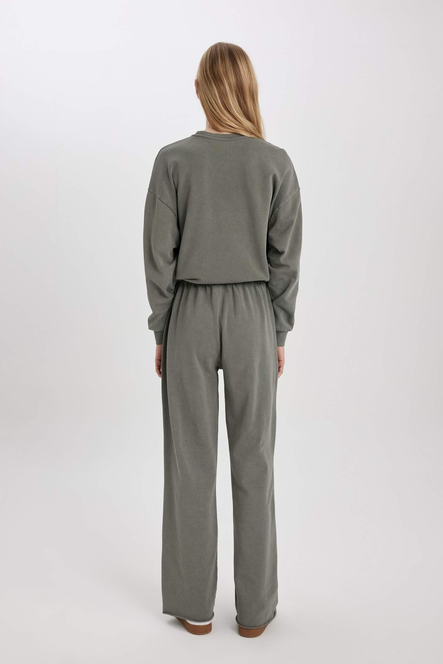 кең аяқ тұрақты етек Шалбар