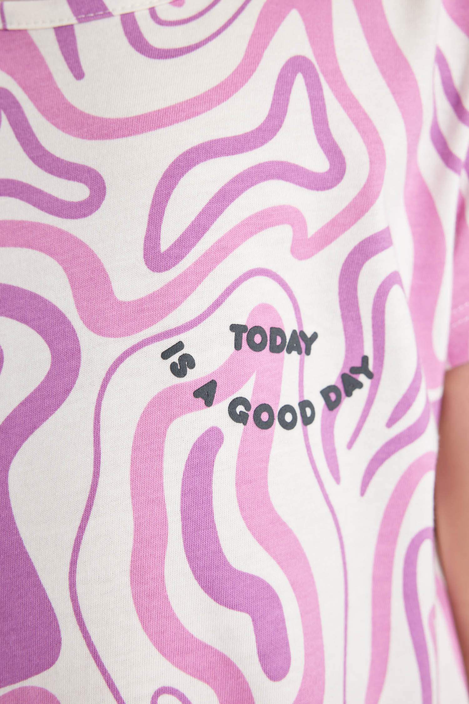 Kız Çocuk Pijama Takımı Desenli Kısa Kollu Üst Şort