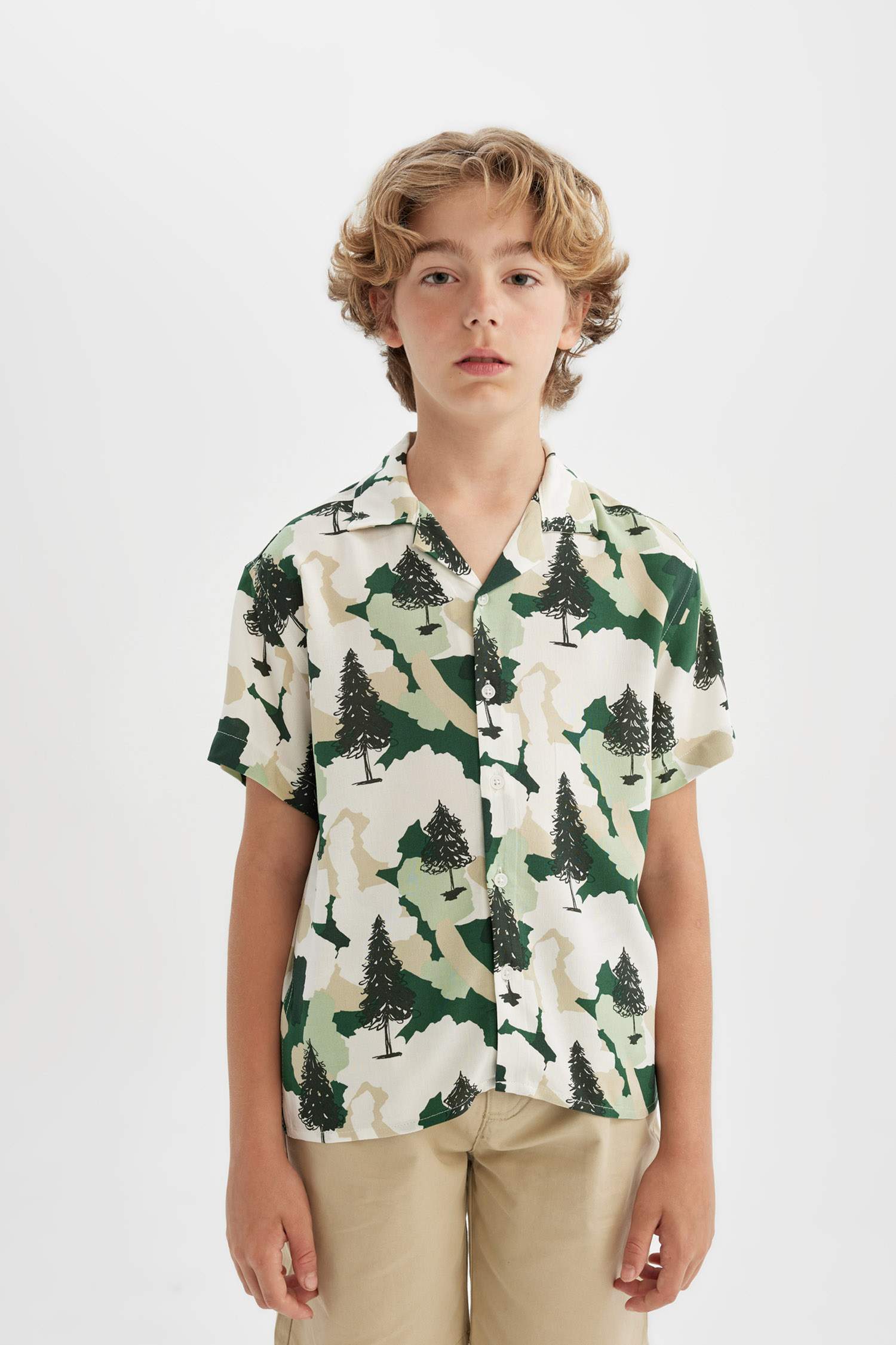 قميص بولو فيسكوز اوفر سايز بنص كم