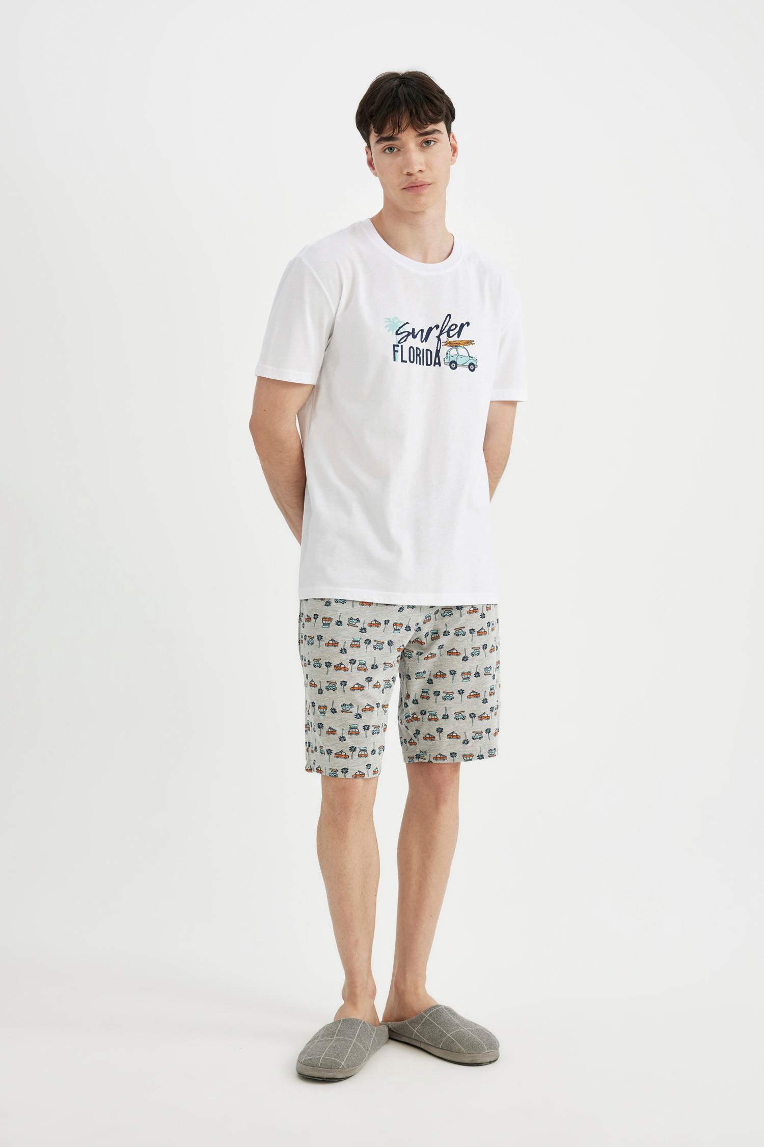 Regular Fit Pijama Takımı Baskılı Kısa Kollu Üst Desenli Şort