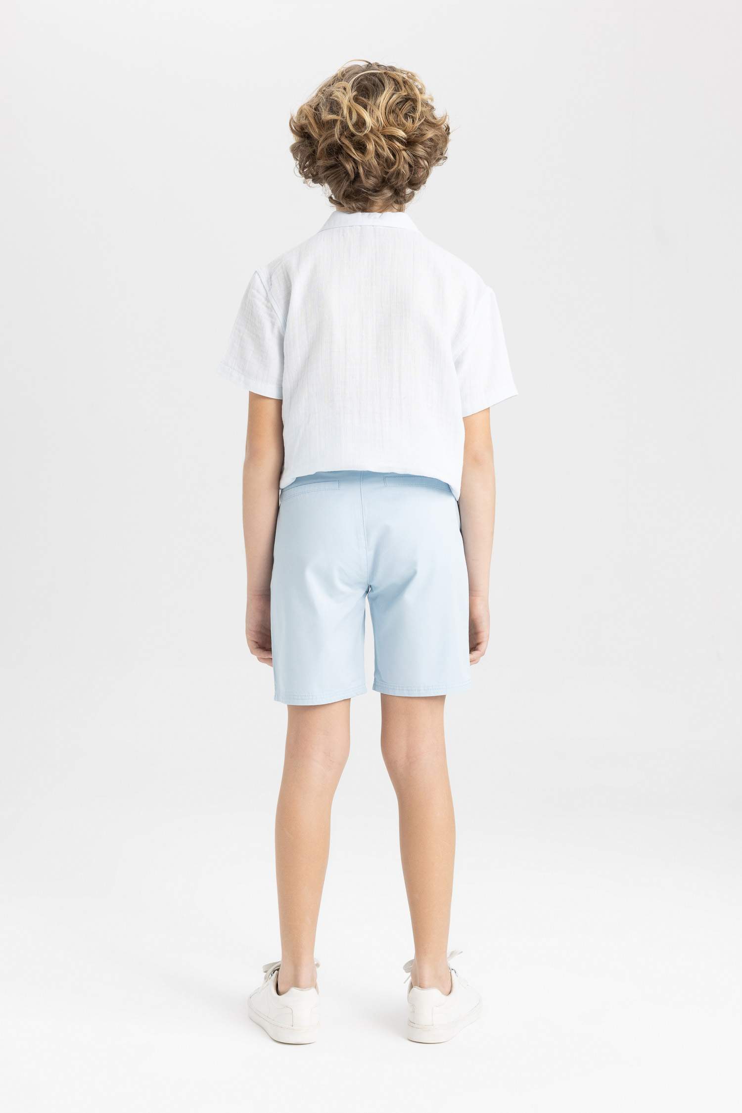 Short Gabardine coupe régulière