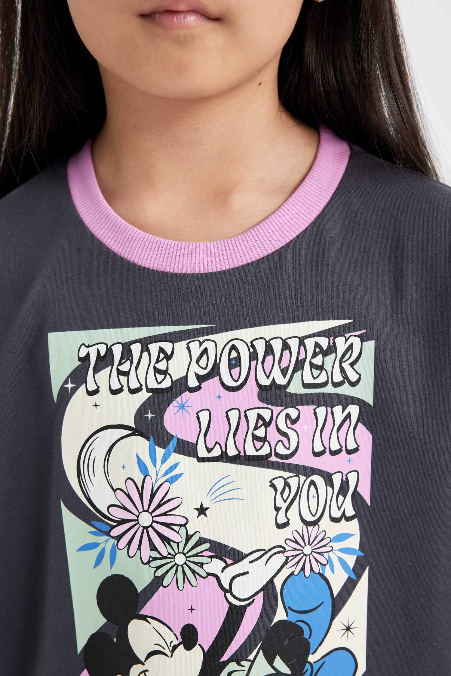 طقم بيجاما بناتي قصة عادية من ديزني ميكي وميني - قطعتين