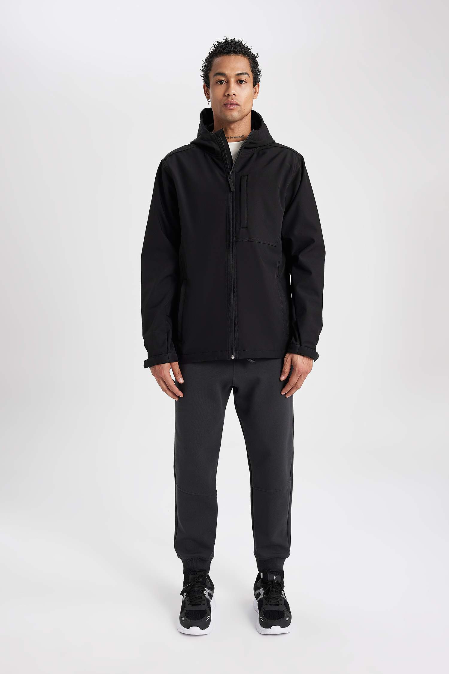 DeFactoFit Thermal Insulated Regular Fit Hooded Zippered Softshell Jacket