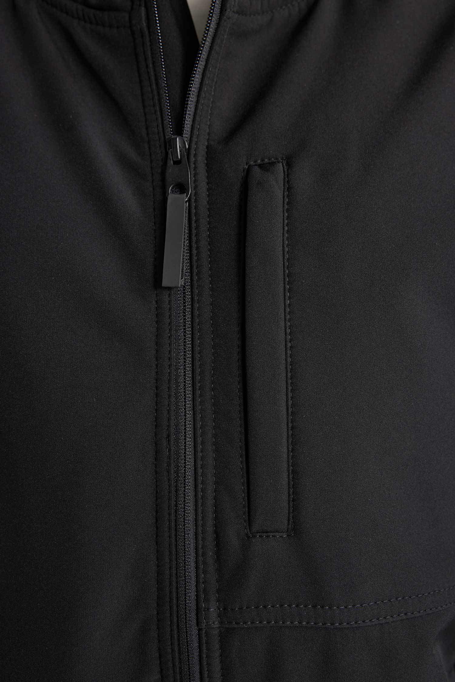 DeFactoFit Thermal Insulated Regular Fit Hooded Zippered Softshell Jacket