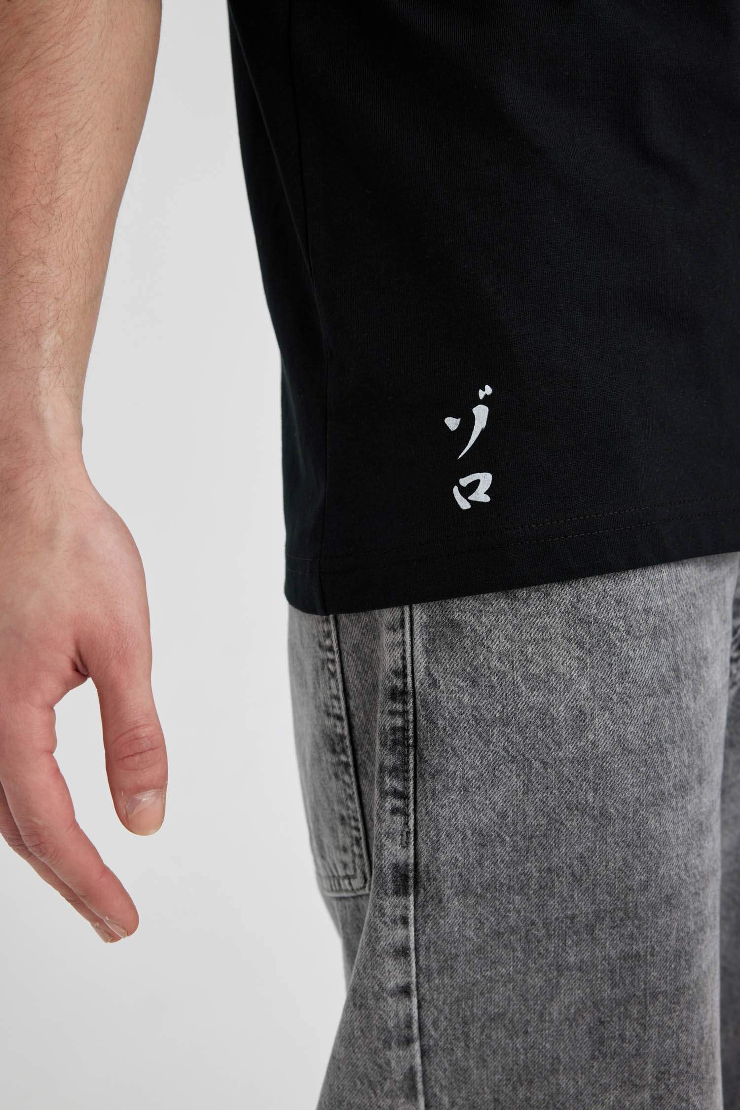 Футболка One Piece с круглым вырезом