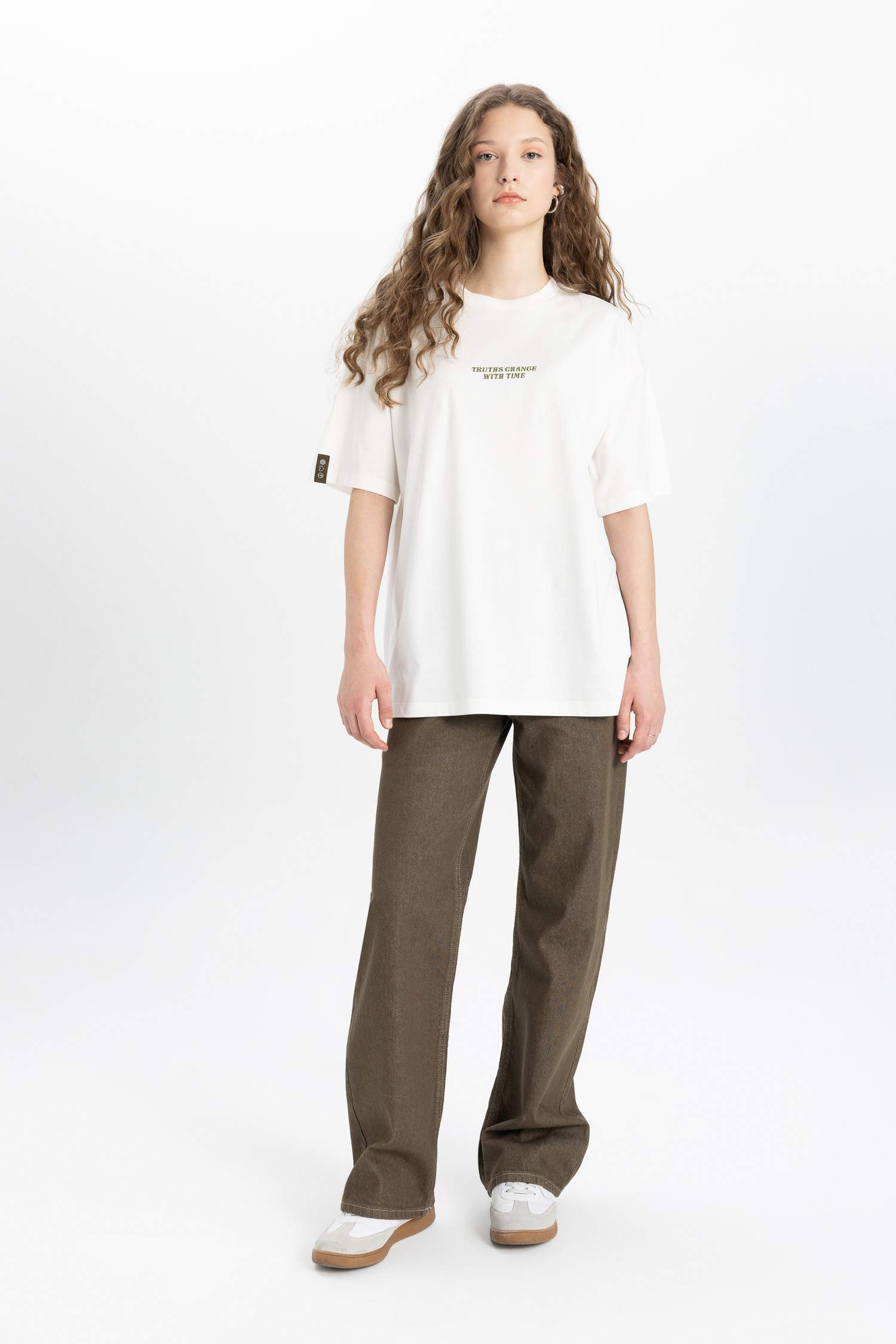 Oversize Fit Crew Neck Short Sleeve T-Shirt