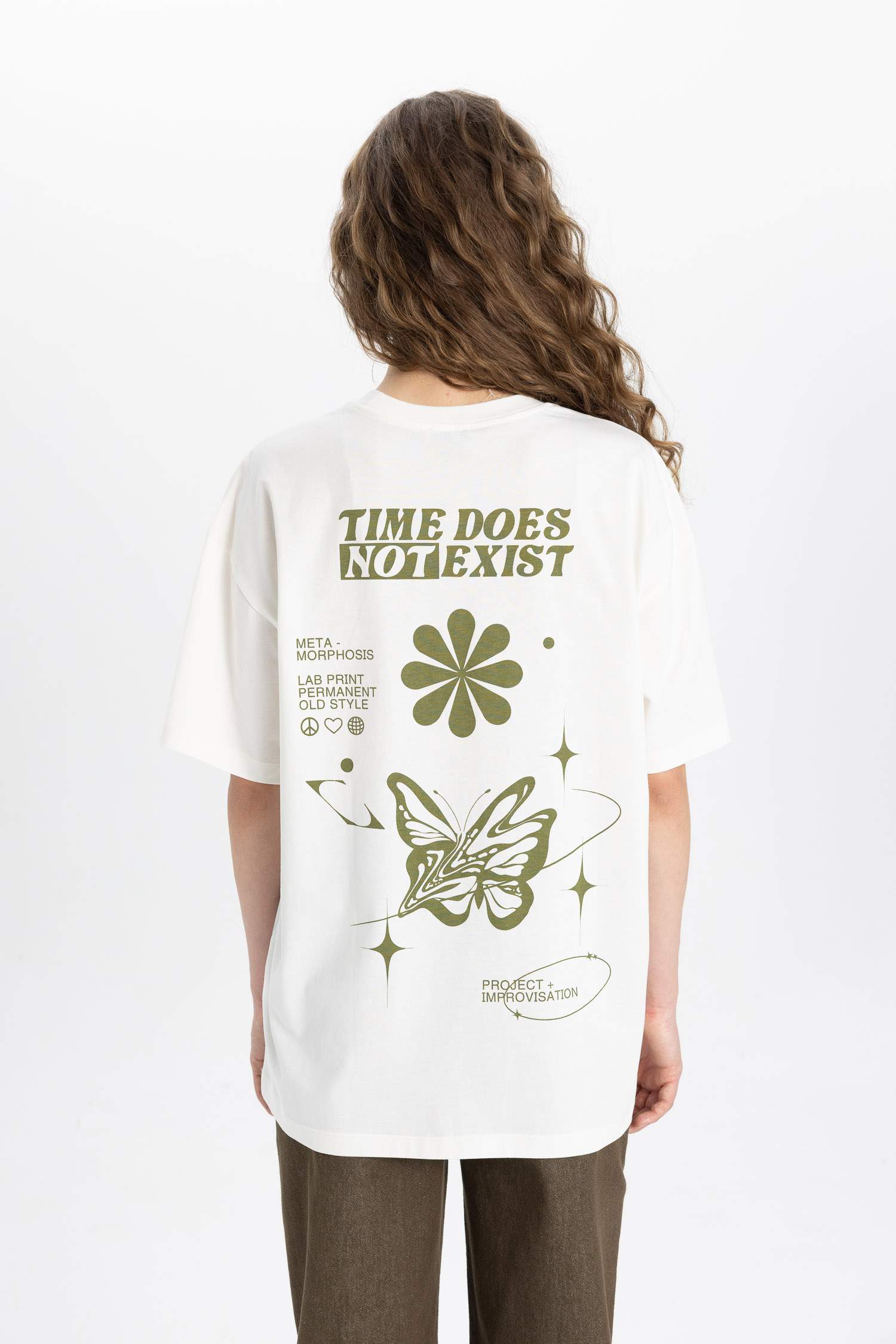 Oversize Fit Crew Neck Short Sleeve T-Shirt