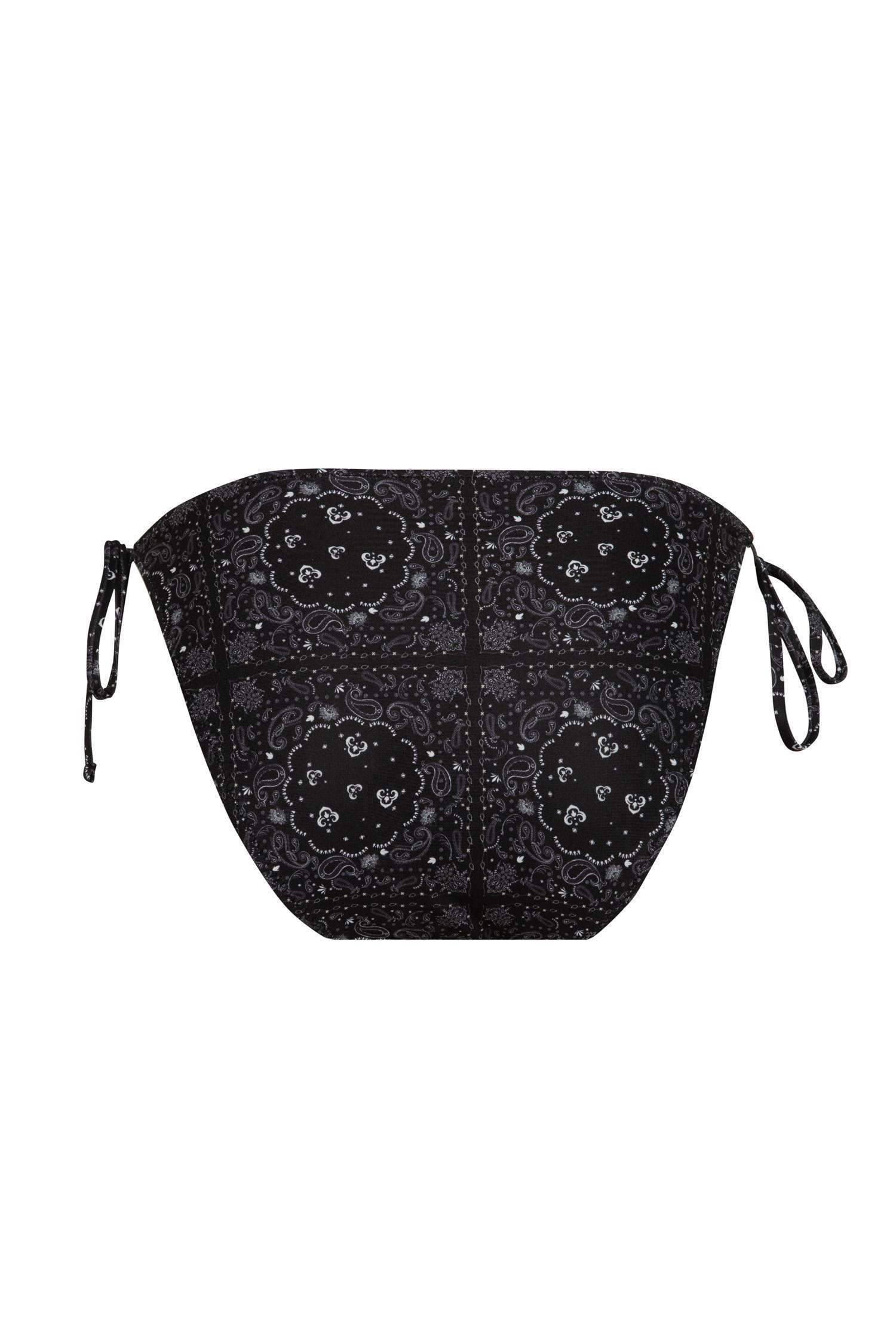 كلوت بكيني مطبوع قصة عادية من Fall In Love