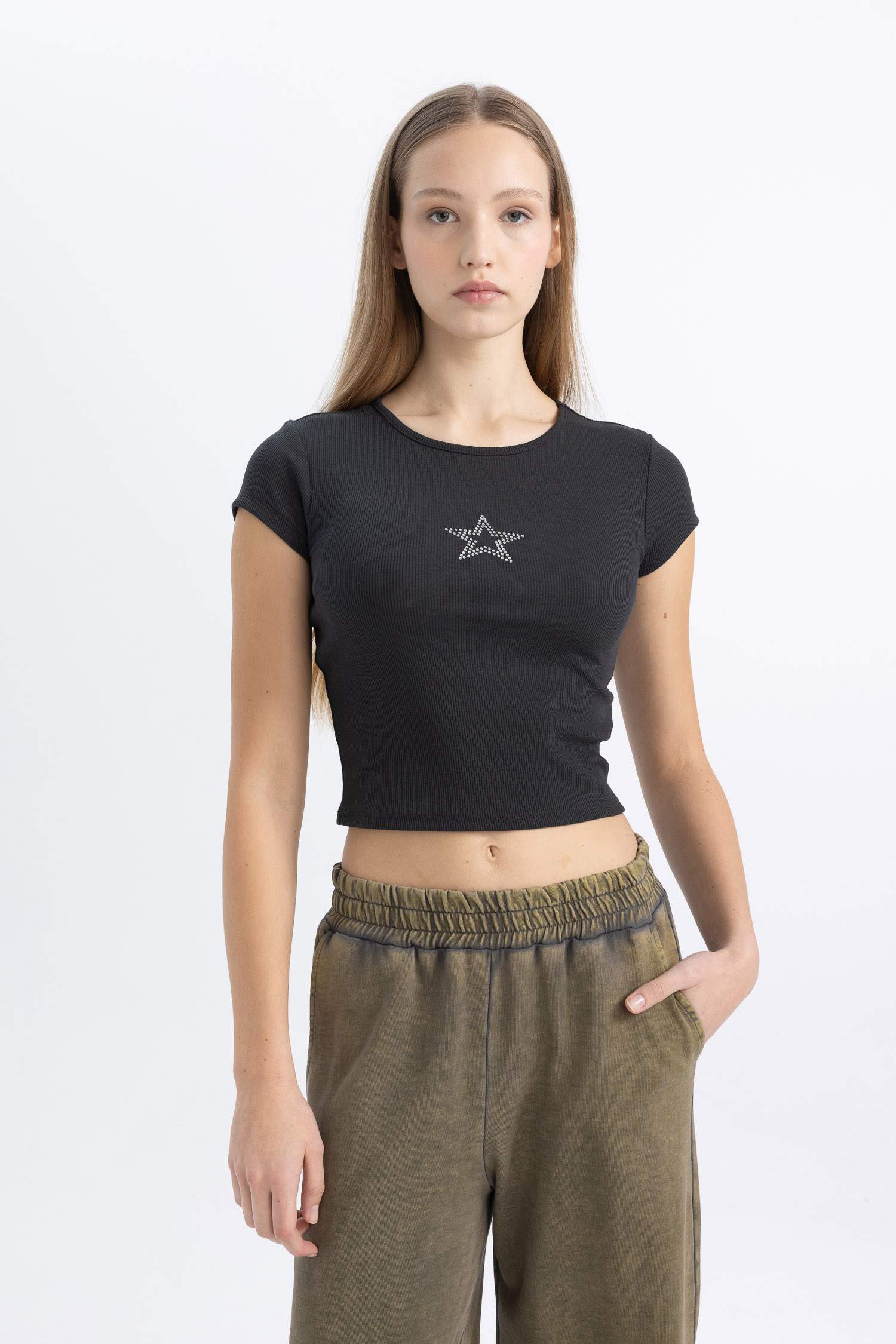 Coool Fitted İşlemeli Fitilli Kaşkorse Kısa Kollu Tişört