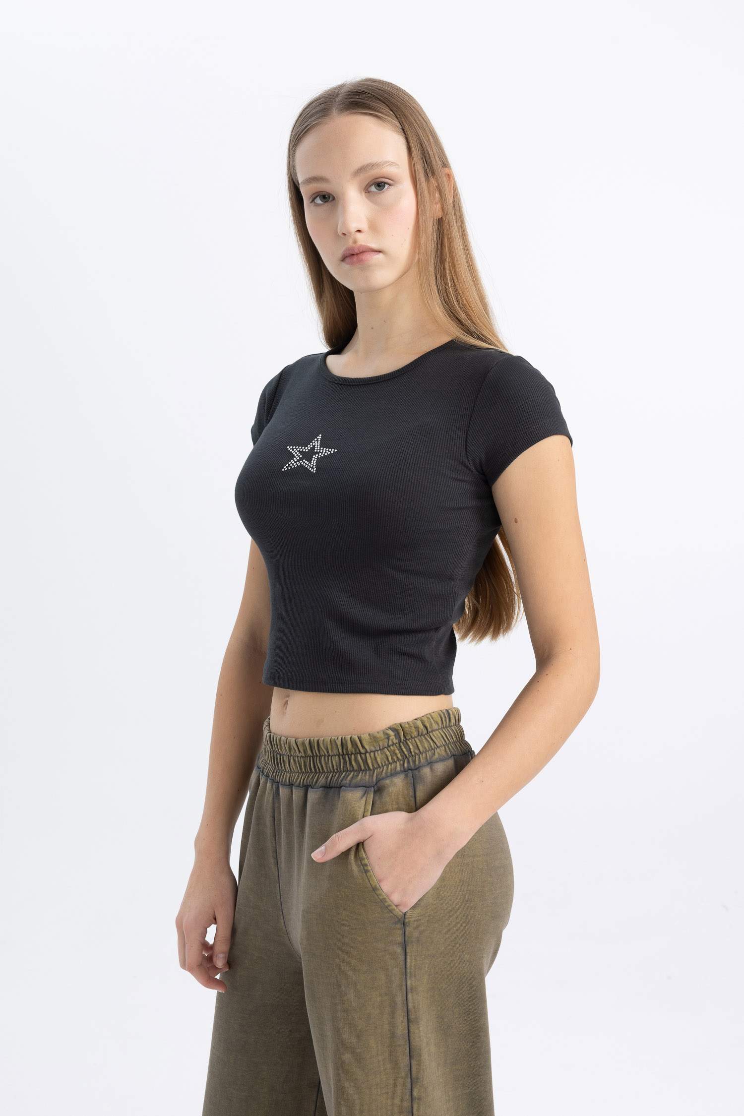 Coool Fitted İşlemeli Fitilli Kaşkorse Kısa Kollu Tişört