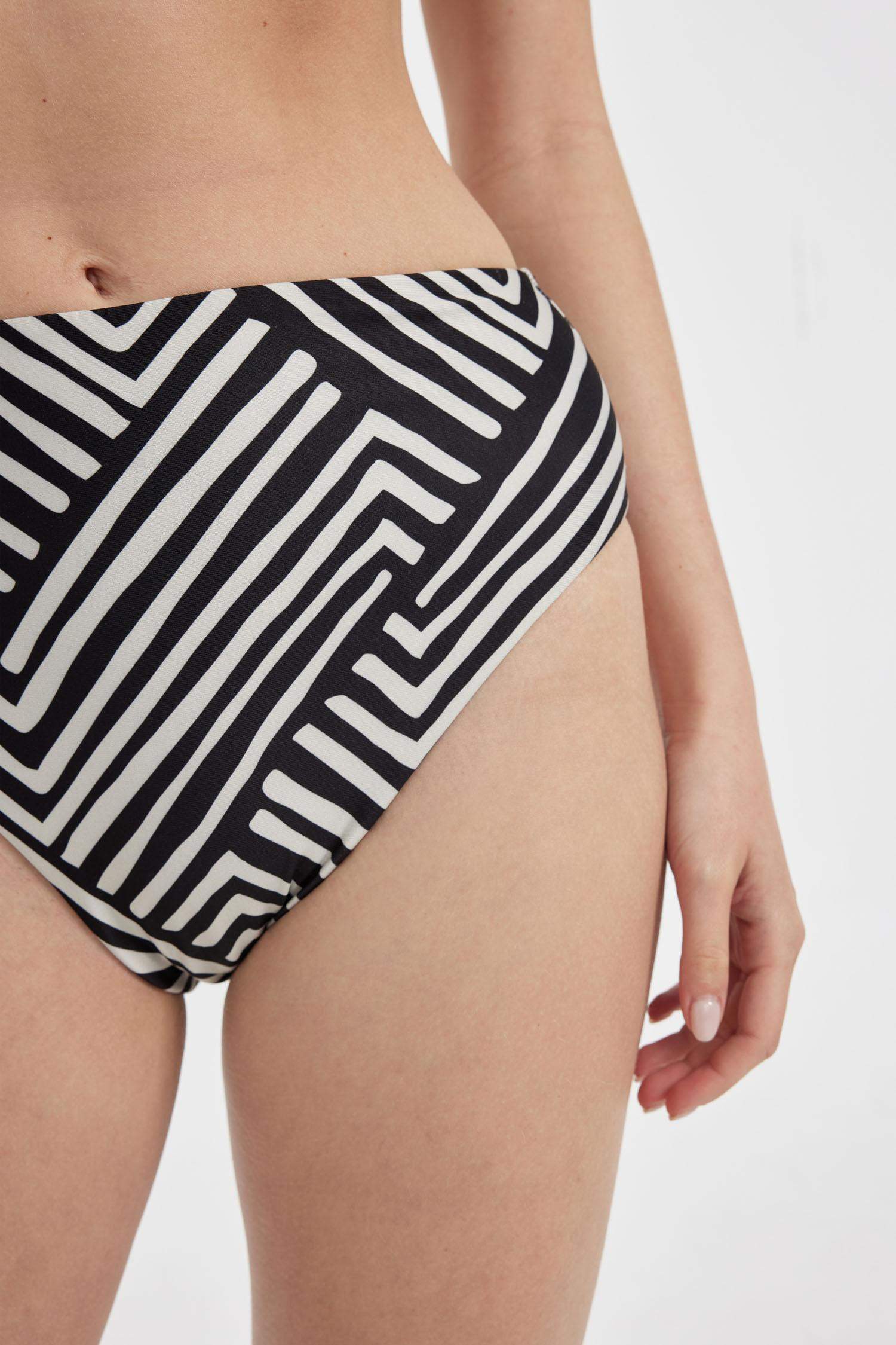 Fall in Love Regular Fit Striped Bikini Bottom