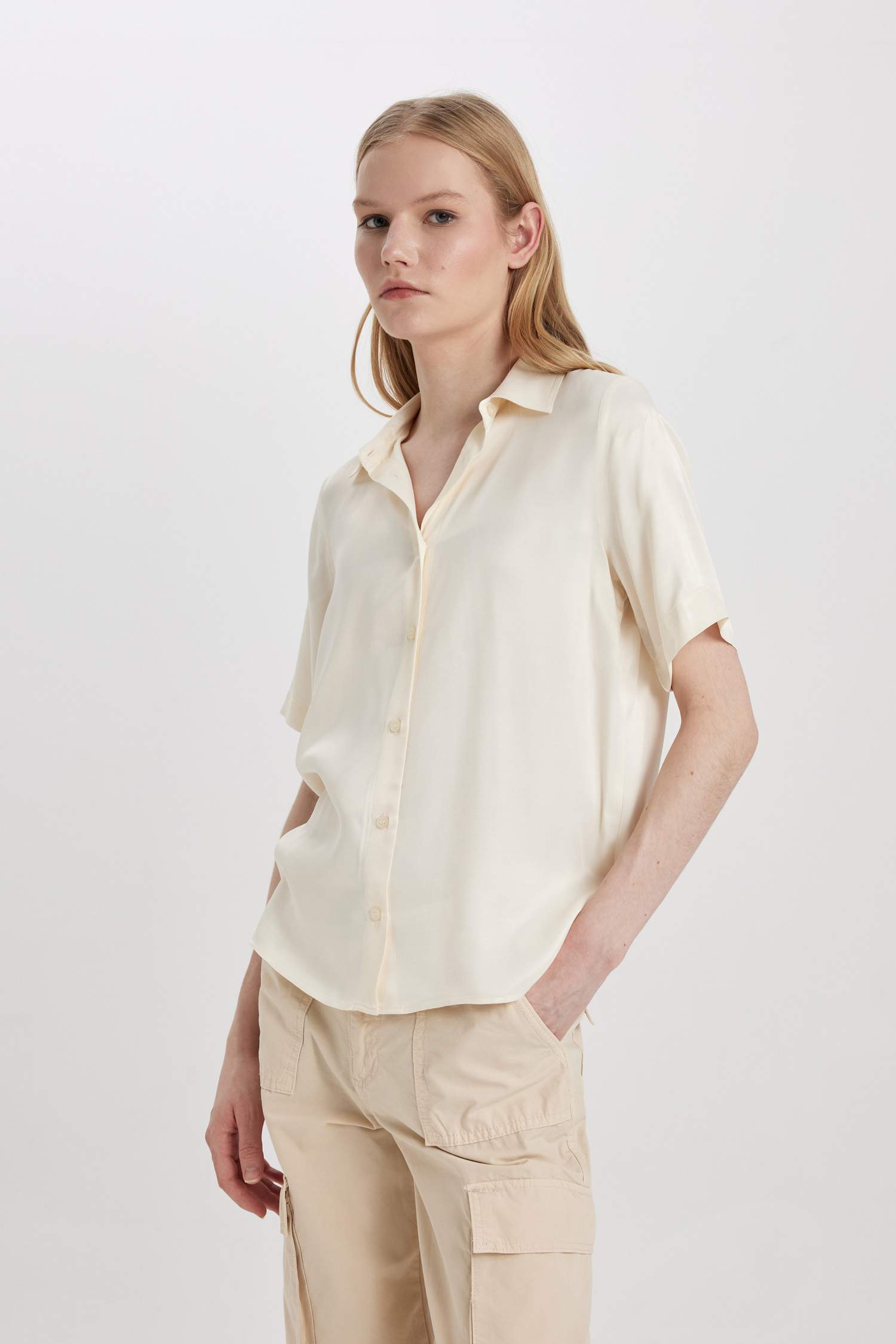 Regular Fit Saten Kısa Kollu Gömlek