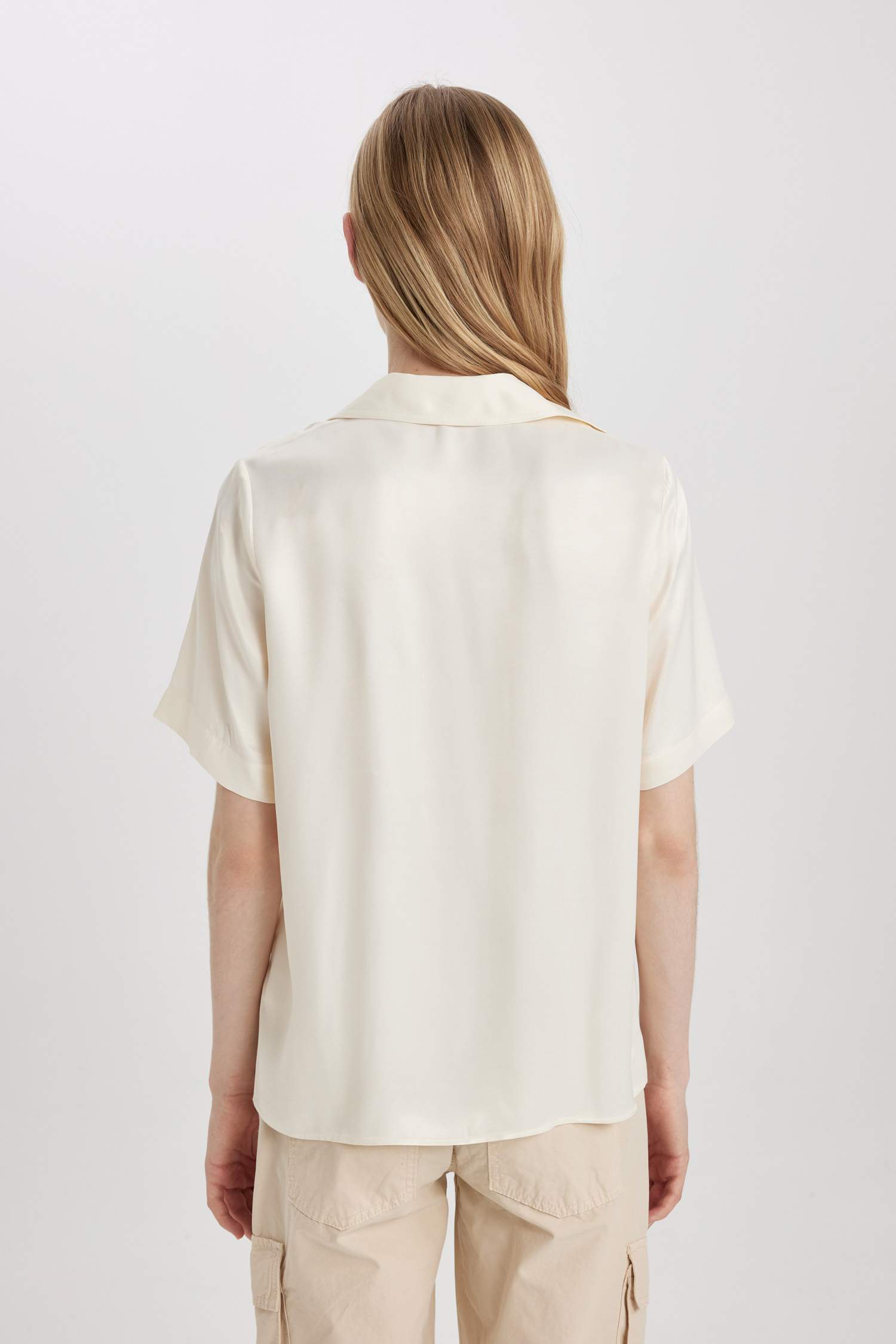 Regular Fit Saten Kısa Kollu Gömlek