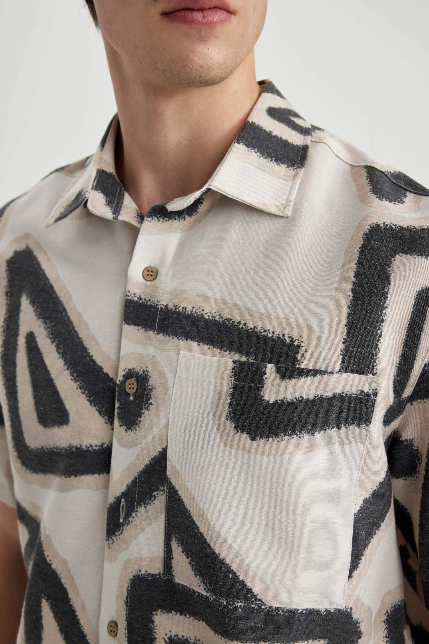 Relax Fit Polo Collar Cotton Short Sleeve Shirt