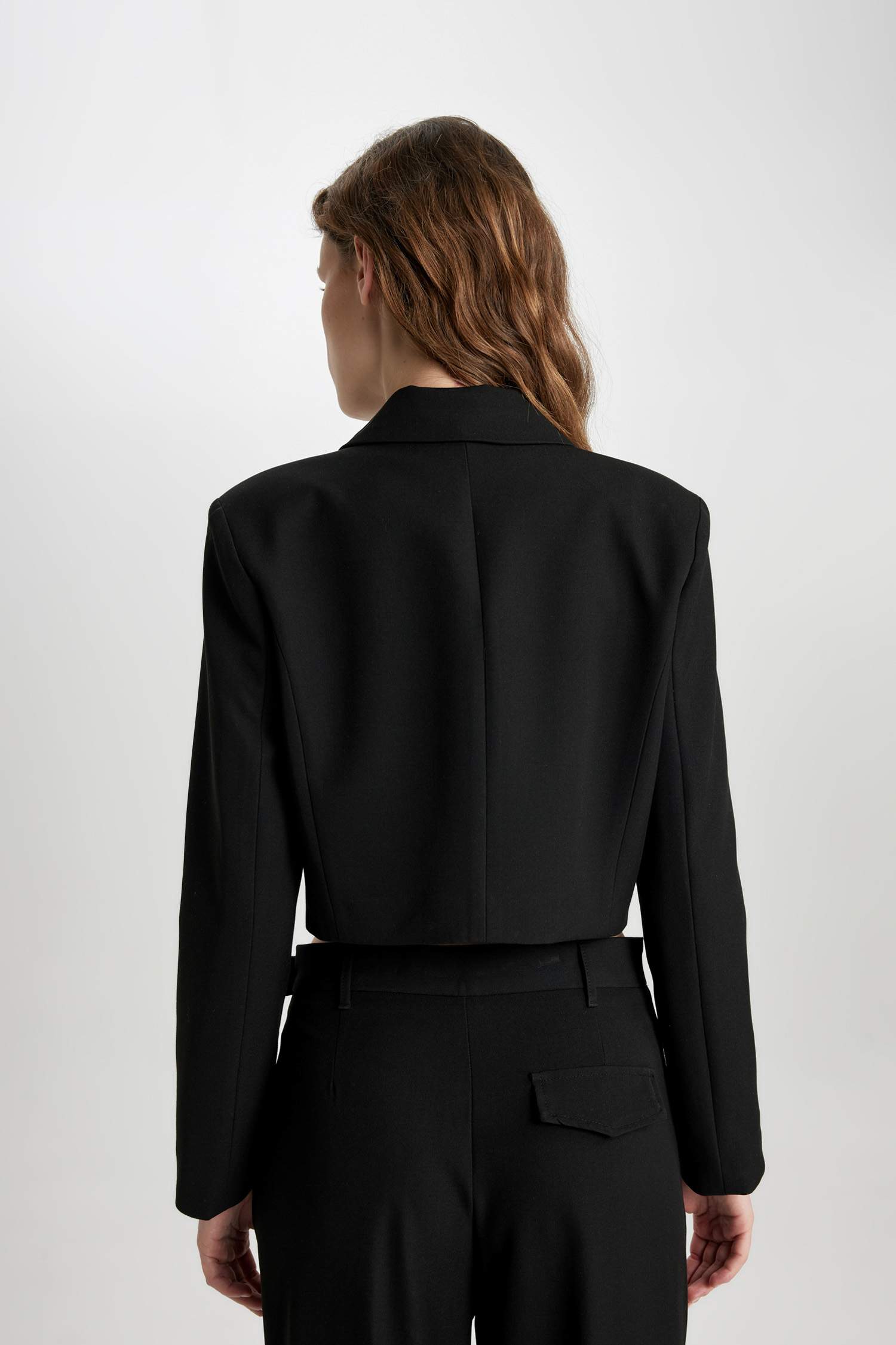 Блейзер короткий для женщин