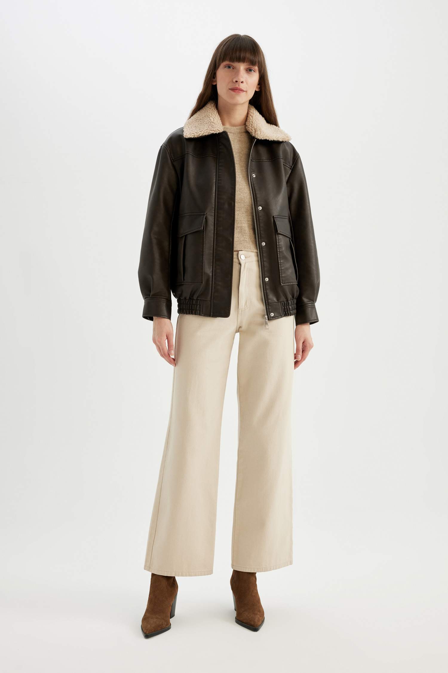 Regular Kalıp Suni Deri Ceket Mont Suni Kürklü Yaka Fermuarlı Çıtçıtlı Cepli