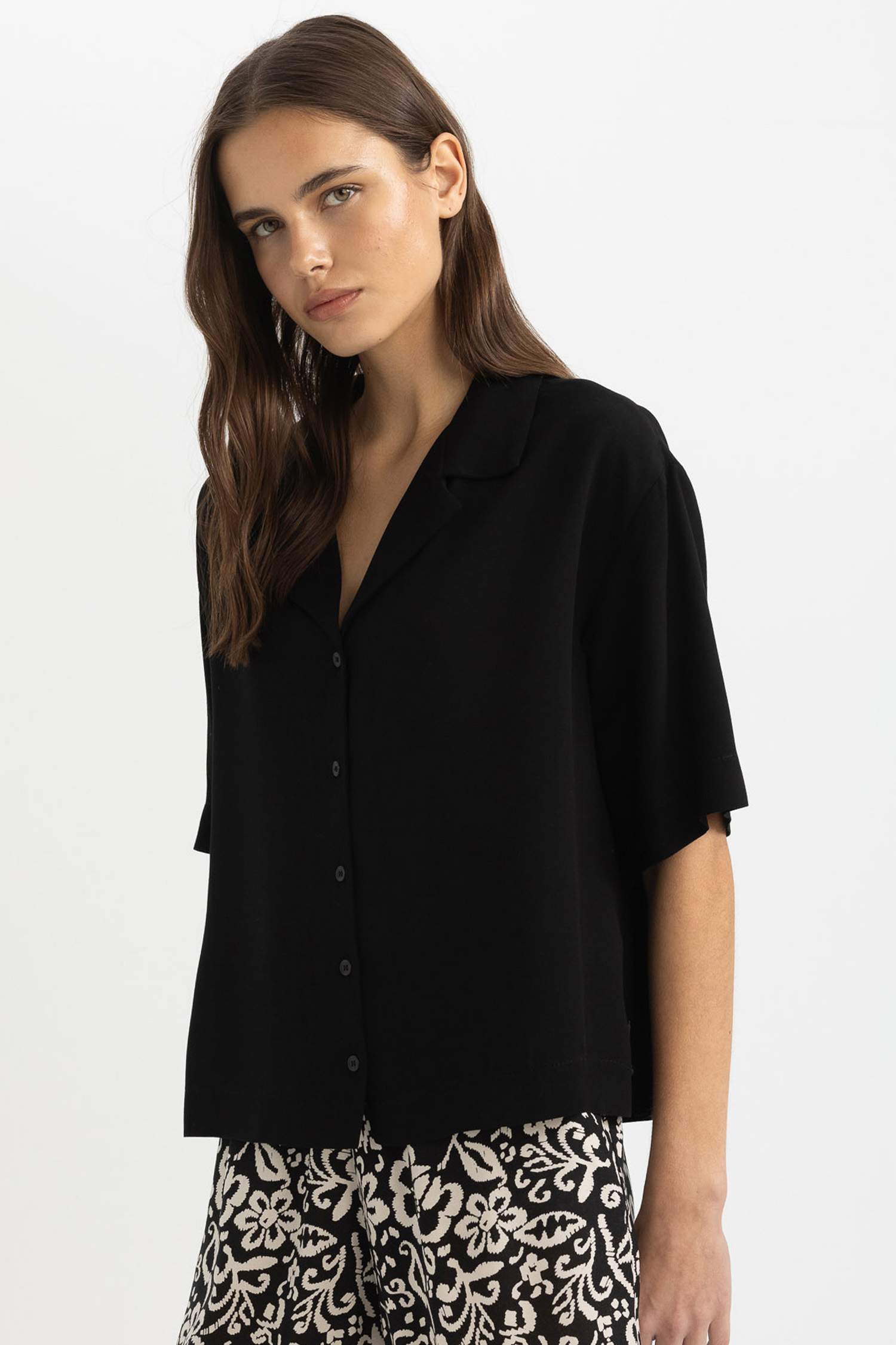 Boxy Fit Resort Neck Short Sleeve Shirt