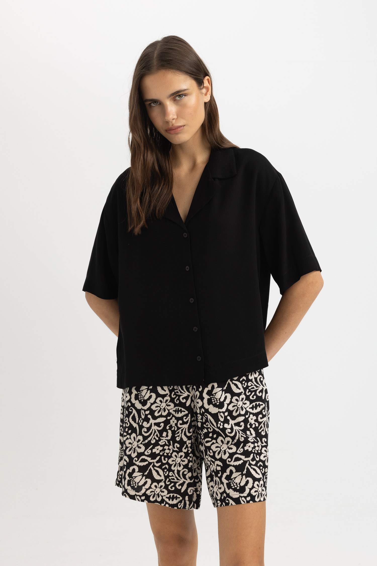 Boxy Fit Resort Neck Short Sleeve Shirt