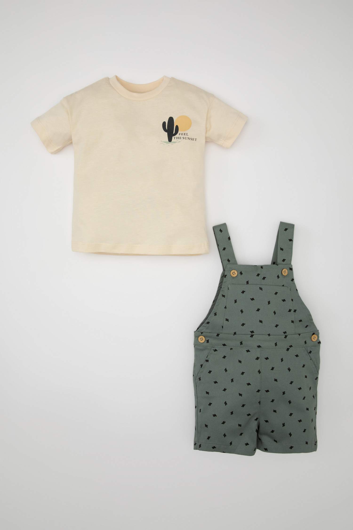Baby Boy Cactus Patterned T-Shirt Overalls 2 Piece Set