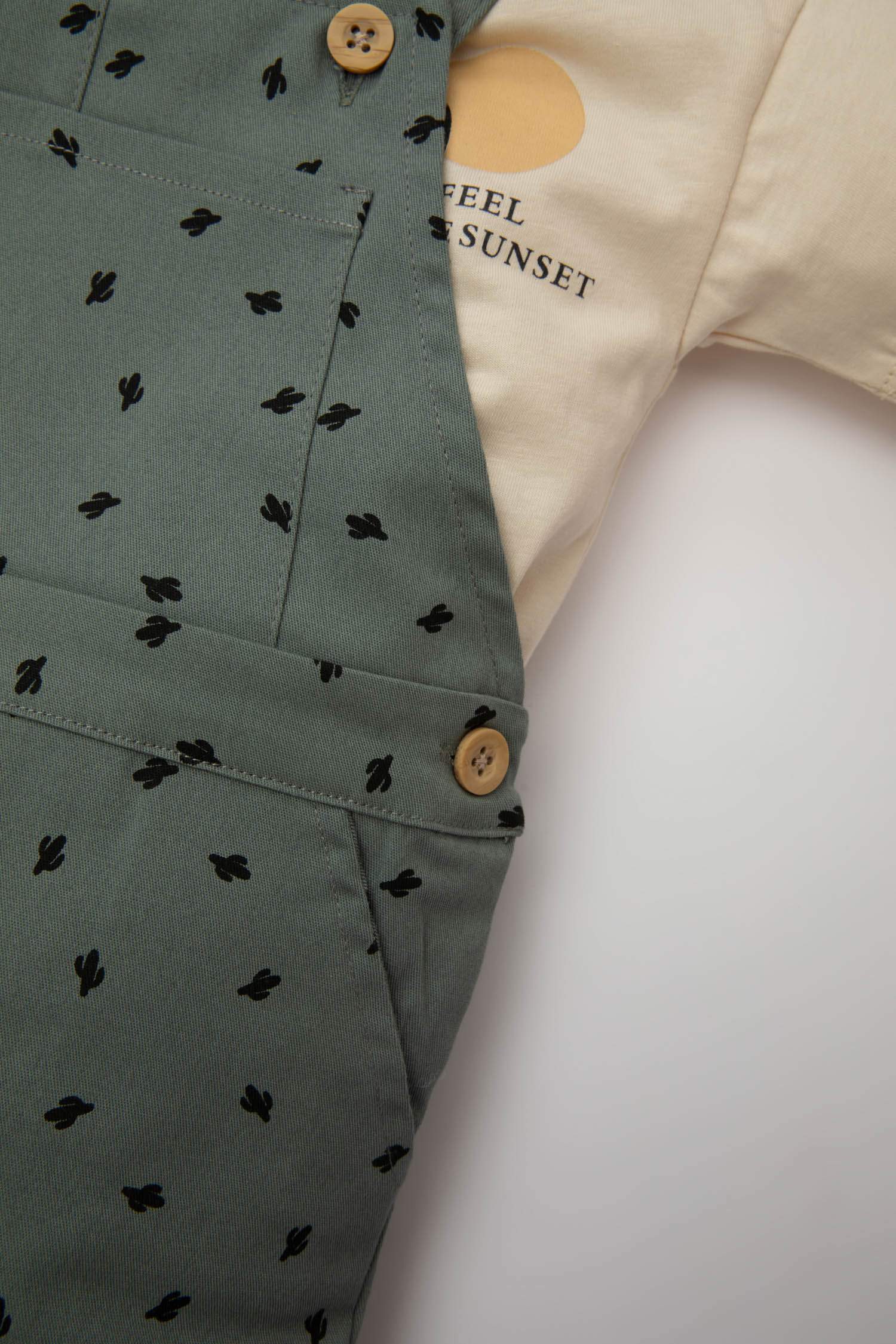 Baby Boy Cactus Patterned T-Shirt Overalls 2 Piece Set