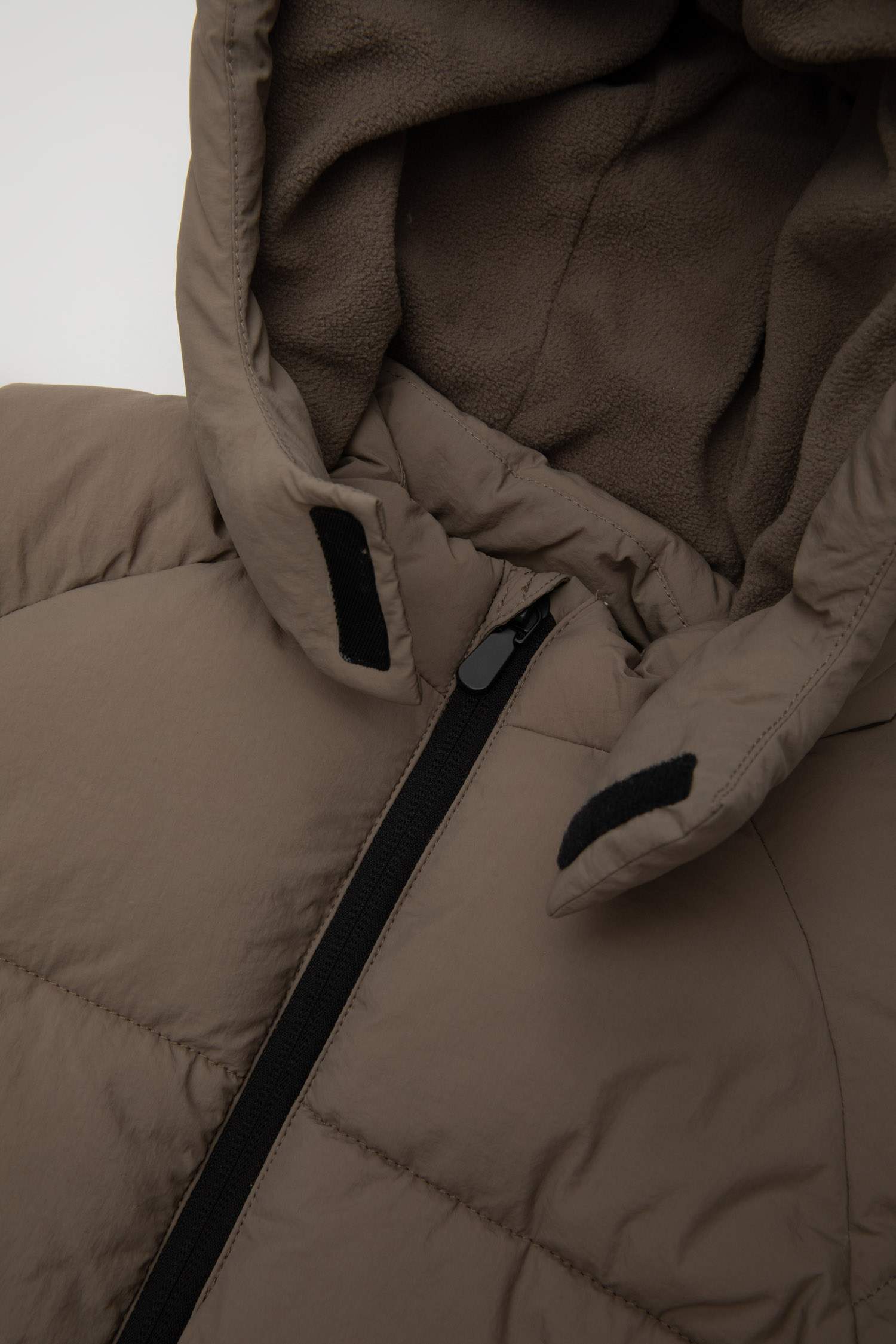 Erkek Bebek Su Geçirmez Çıtçıt Detay Kapüşonlu Ribana Kollu Fermuarlı Şişme Mont