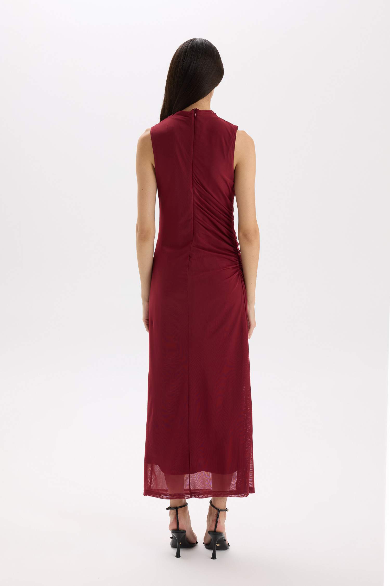 Bodycon Vücudu Saran Yarım Balıkçı Yaka Basic Düz Tül Kolsuz Maxi  Abiye Elbise