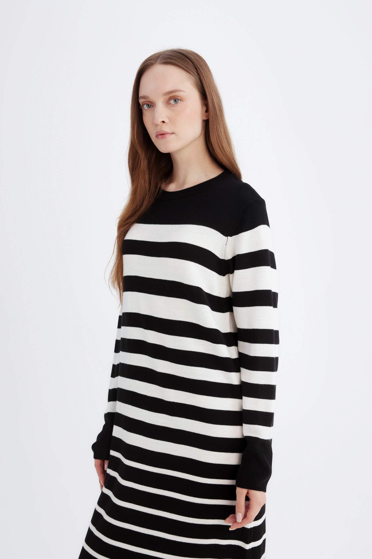 Regular Fit Çizgili Uzun Kollu Maxi Triko Elbise