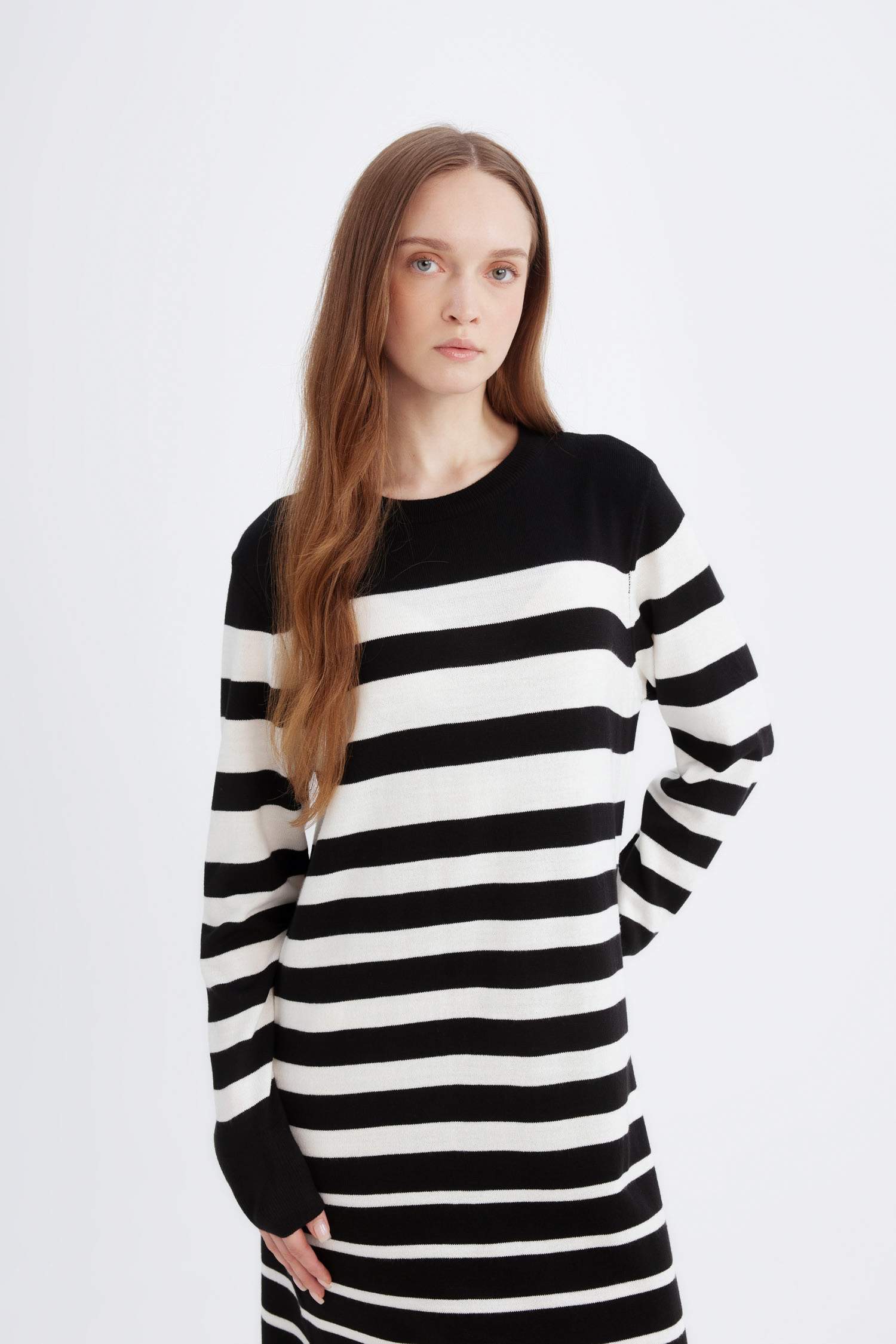 Regular Fit Çizgili Uzun Kollu Maxi Triko Elbise