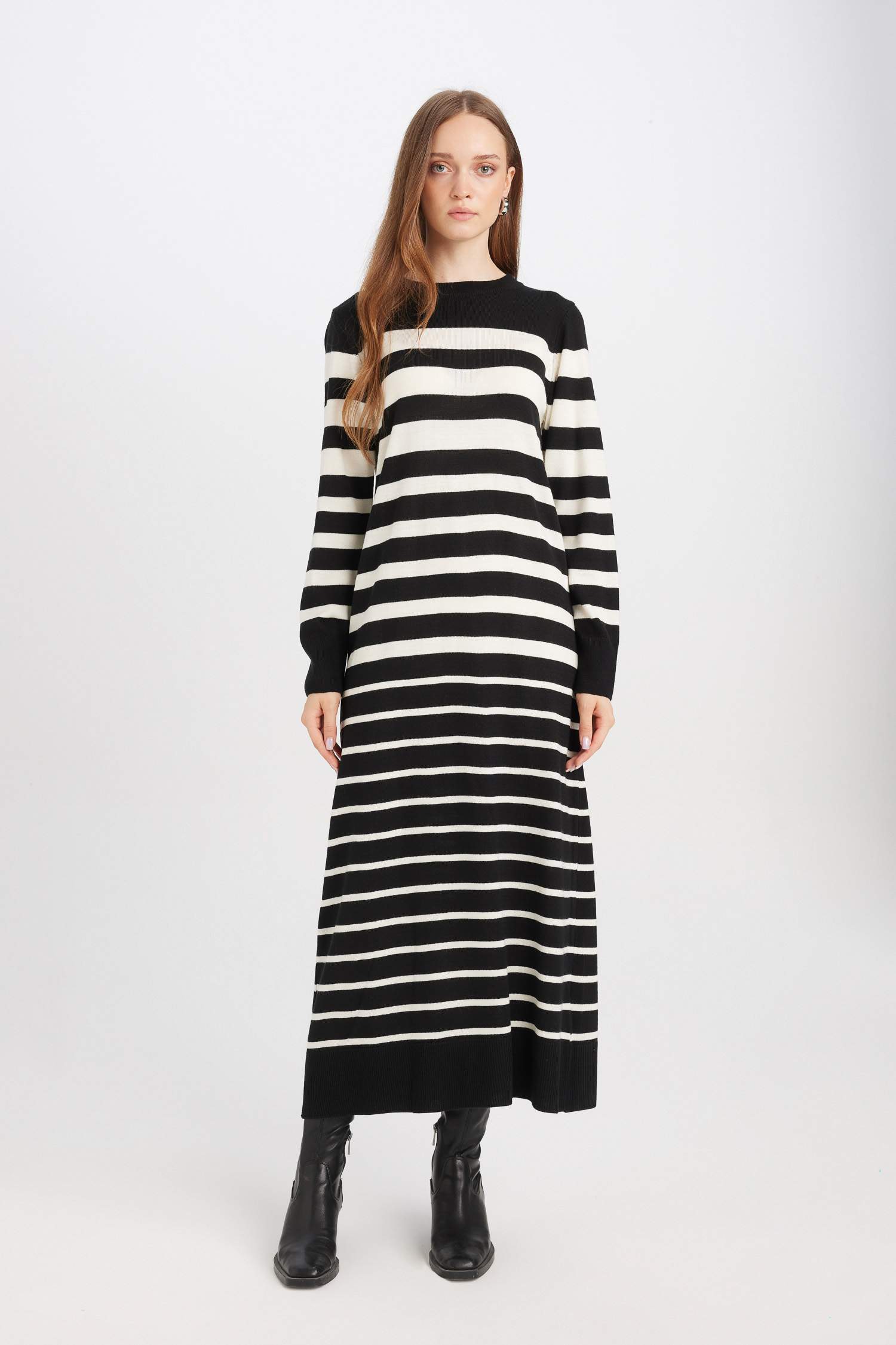 Regular Fit Çizgili Uzun Kollu Maxi Triko Elbise