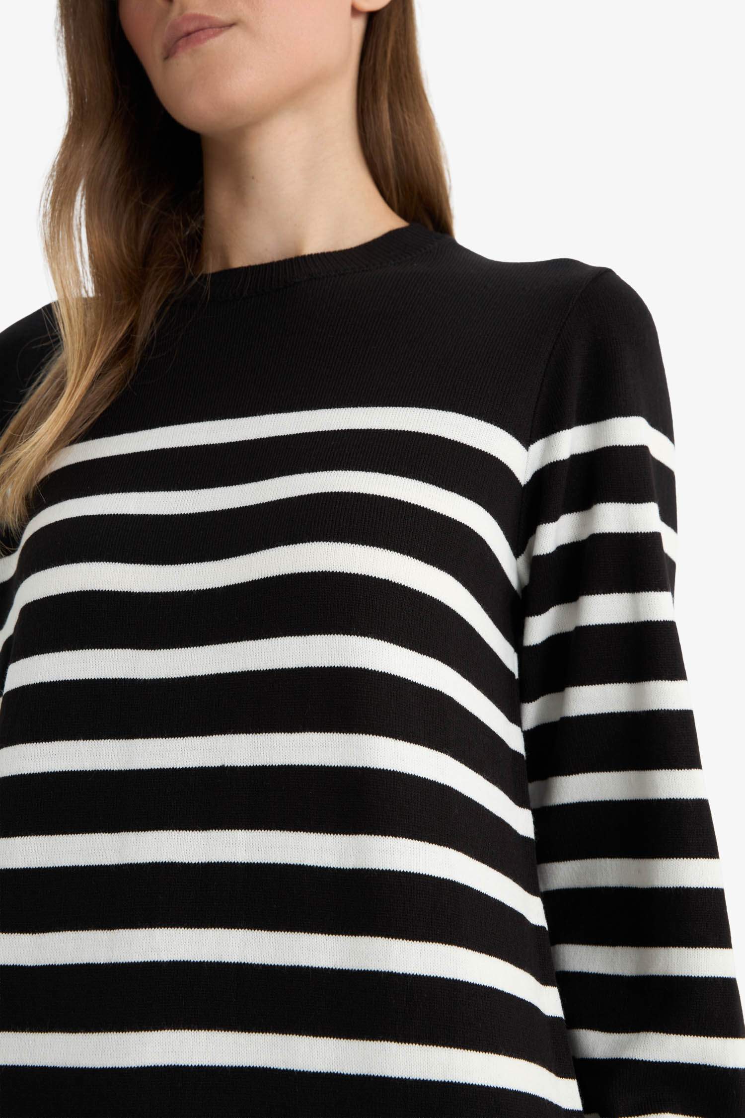 فستان قصة عادية