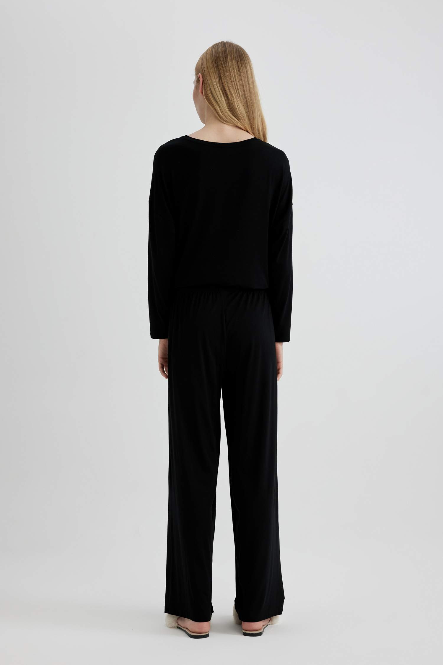 سروال بيجاما بامبو قصة عادية