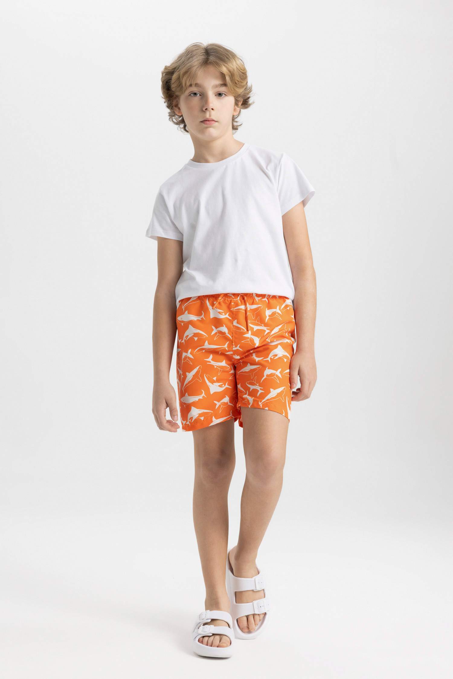 شورت بحر اولادي كحلي بطبعة سمك