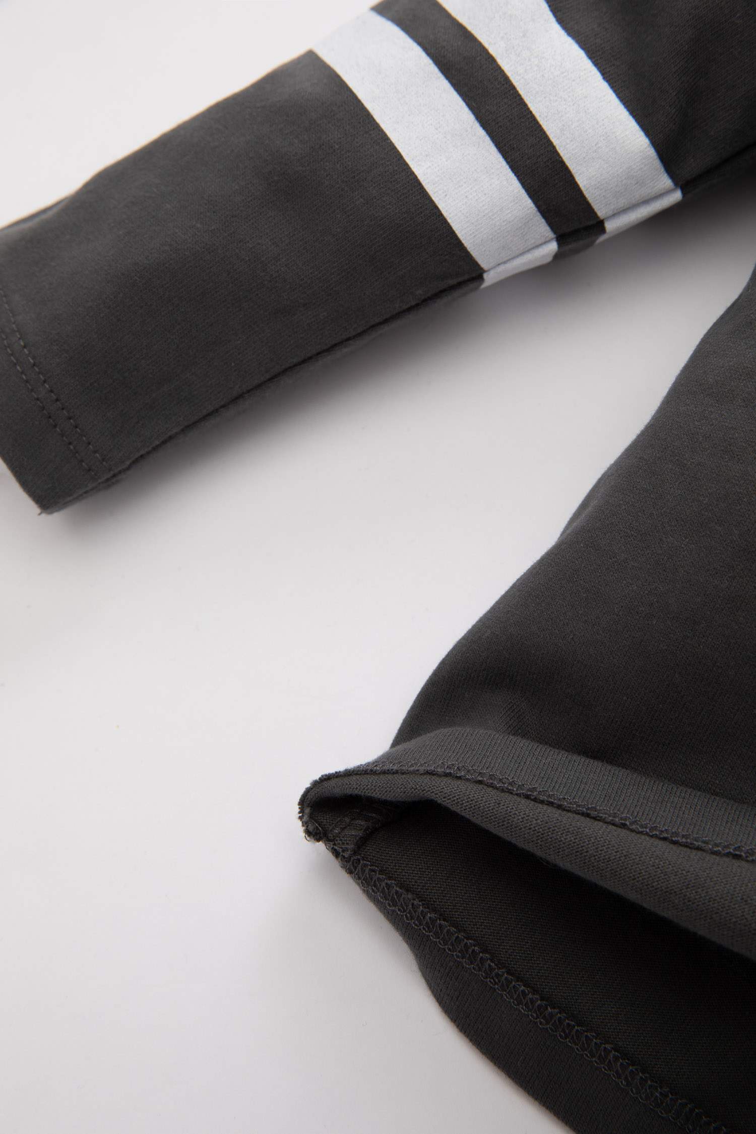 T-Shirt coupe régulière Manches Longues à Col Rond avec imprimé Pour Bébé Garçon