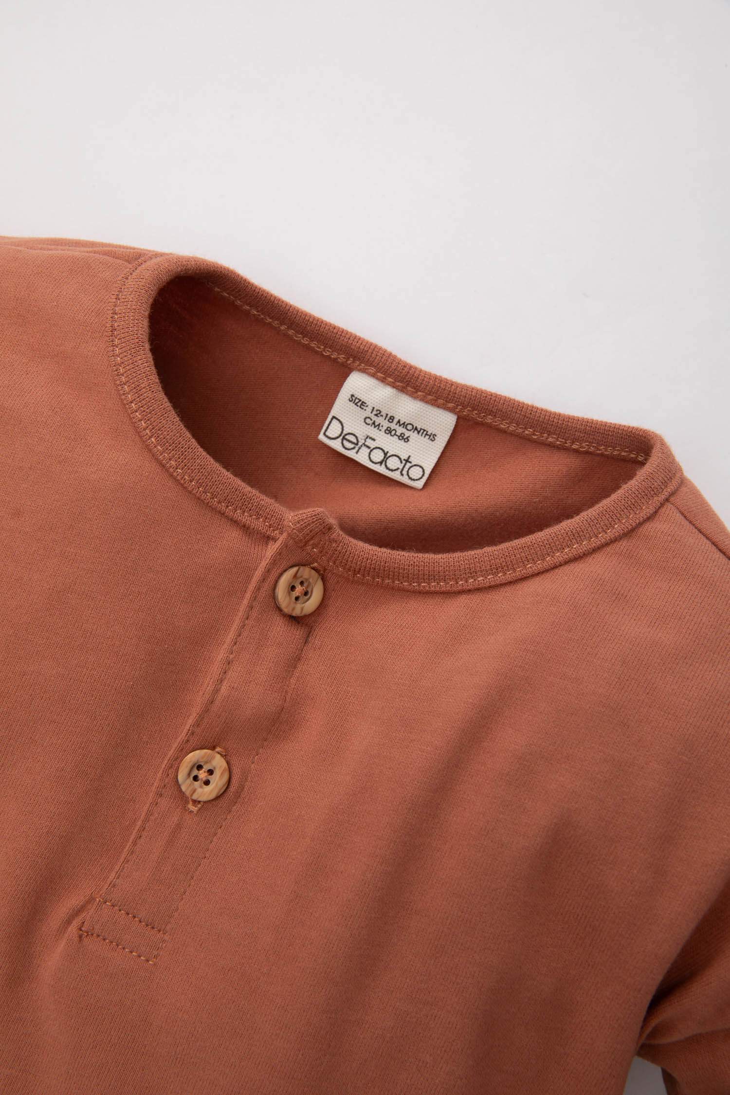 تيشيرت ولادي قصة عادية بطبعة سيارة - قطعتين