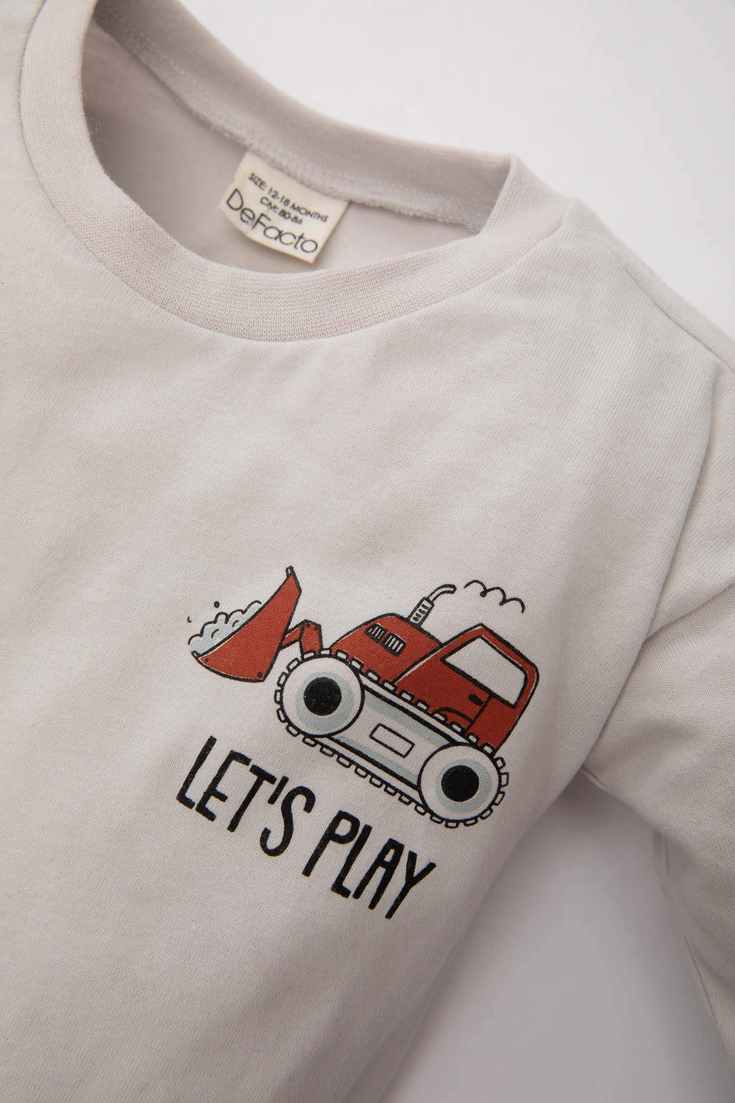 تيشيرت ولادي قصة عادية بطبعة سيارة - قطعتين